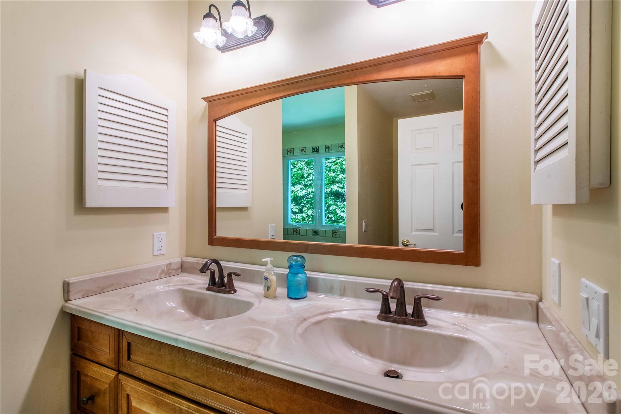 22 Great Aspen Way — Black Mountain