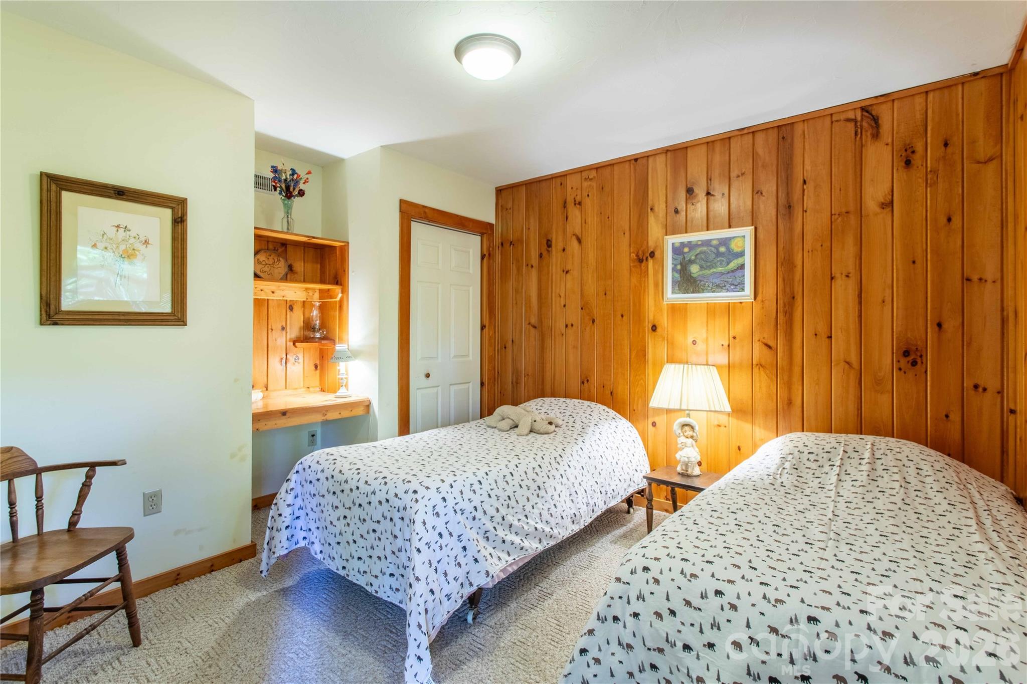 22 Great Aspen Way — Black Mountain