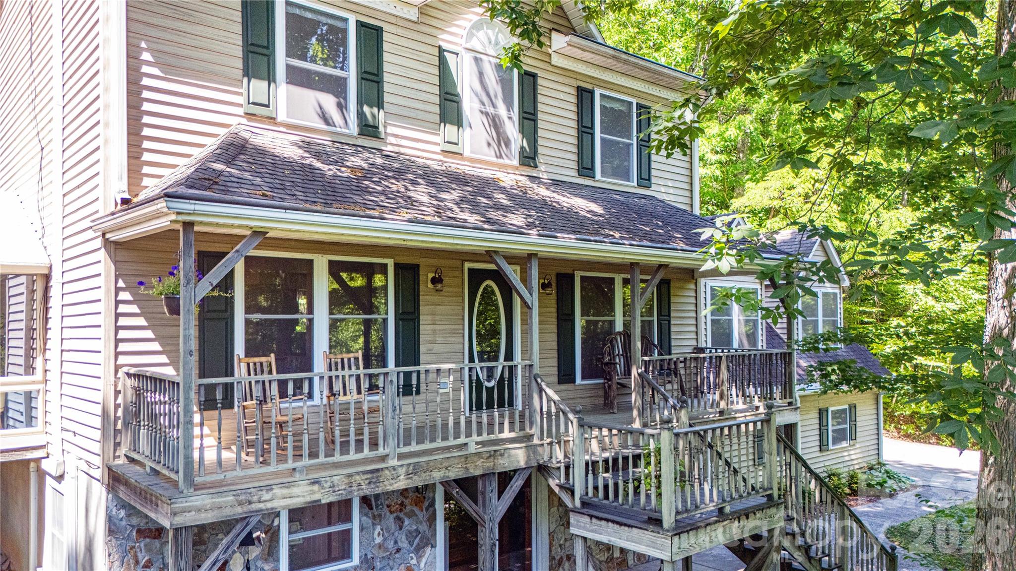 22 Great Aspen Way — Black Mountain