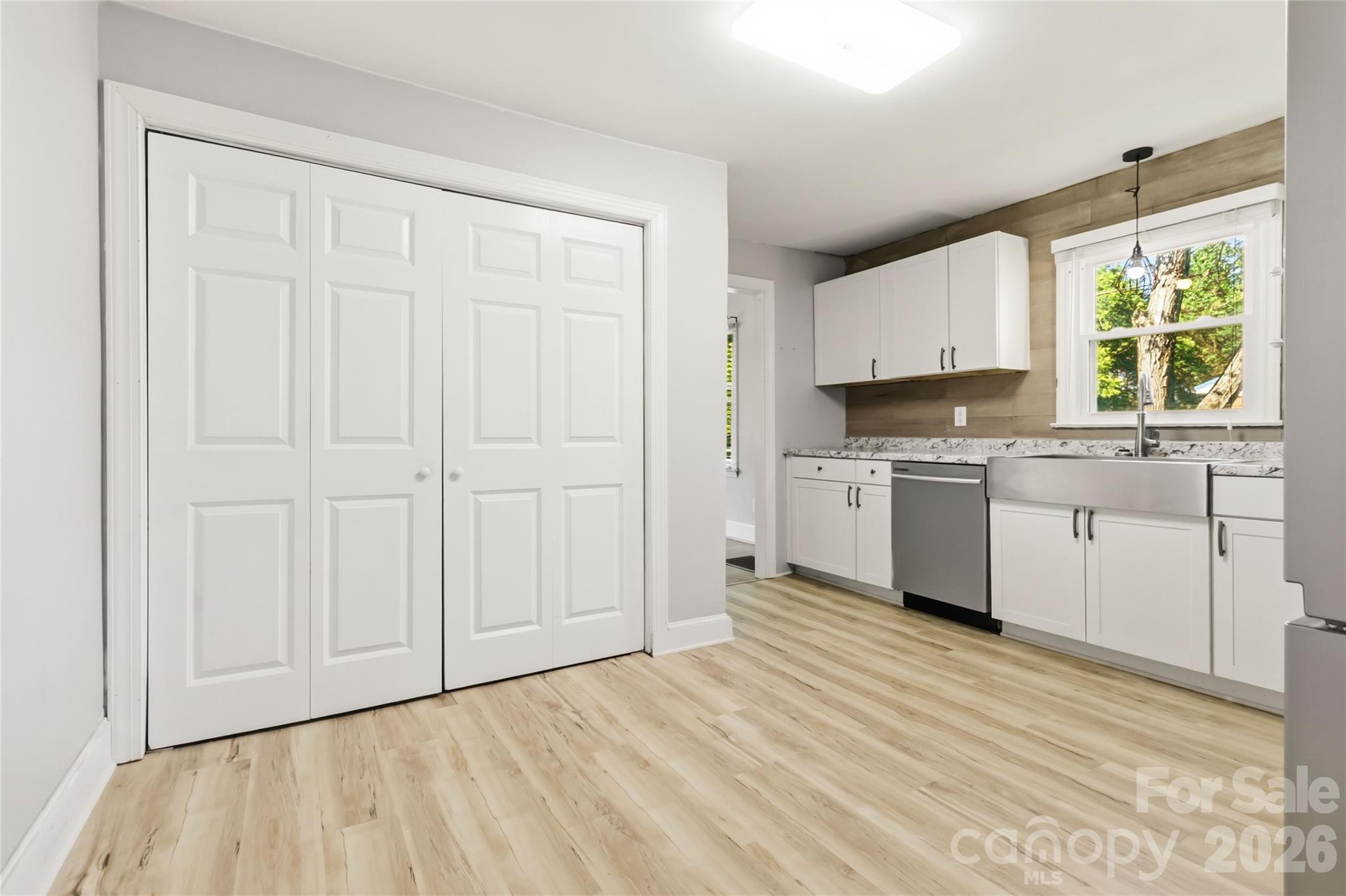 408 W Sandy Ridge Road — Monroe