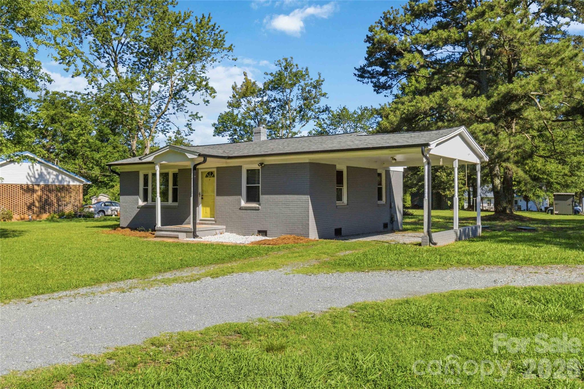 408 W Sandy Ridge Road — Monroe