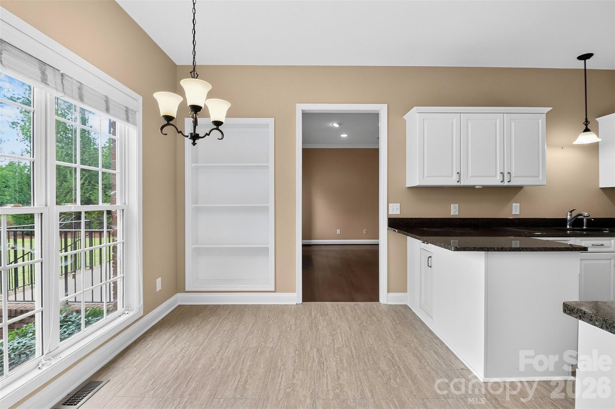 2374 Brooks Road — Chester