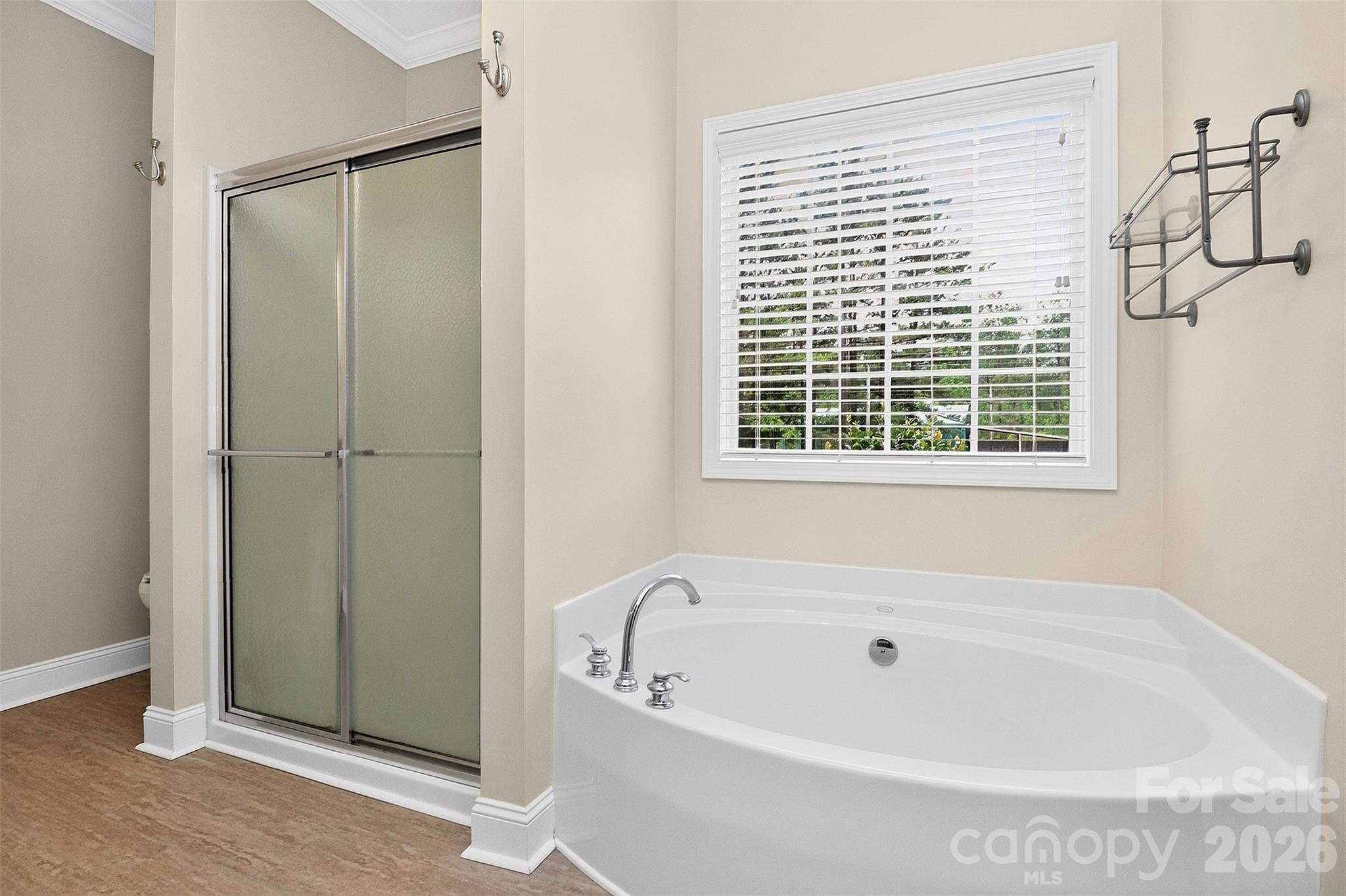 2374 Brooks Road — Chester