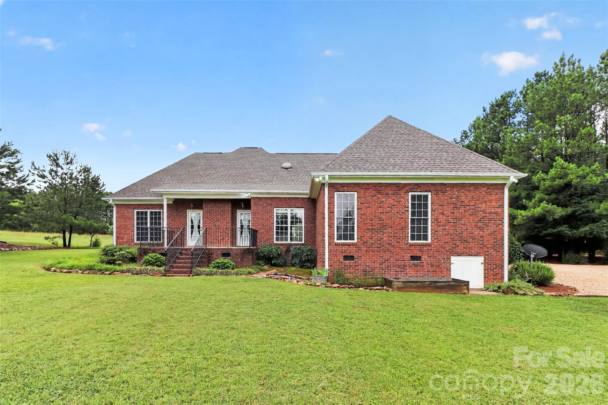 2374 Brooks Road — Chester