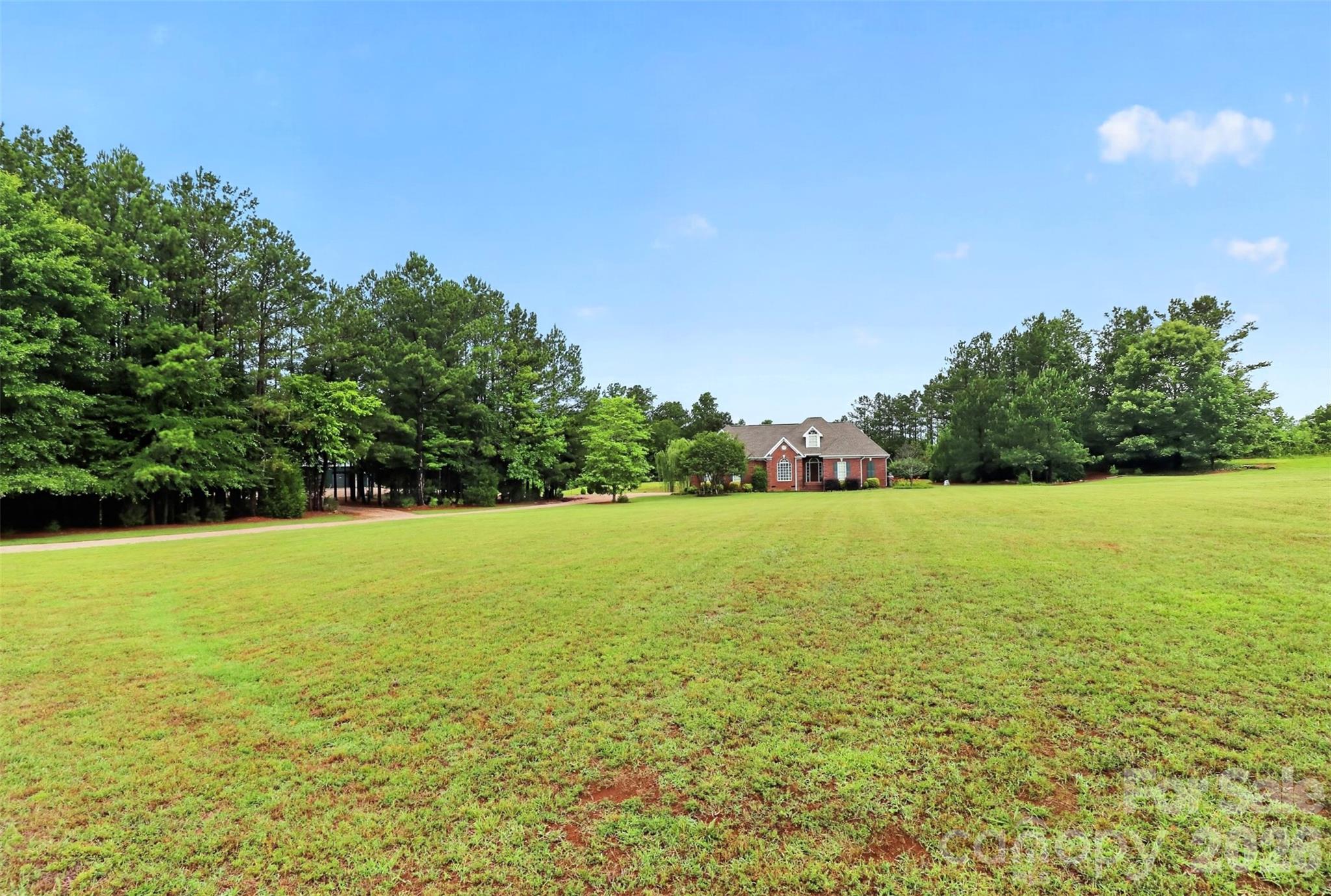 2374 Brooks Road — Chester