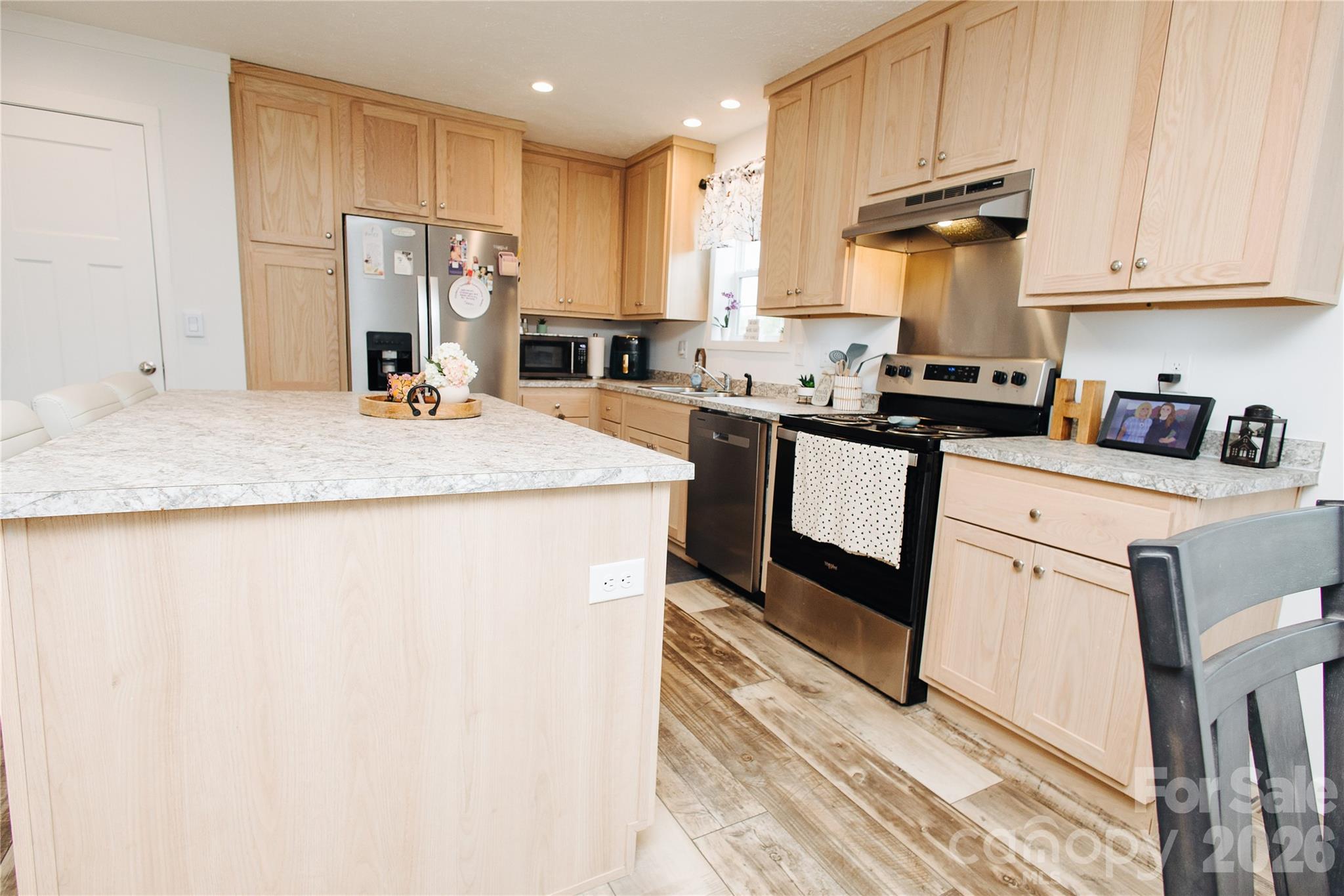 70 S Cascades Drive — Nebo