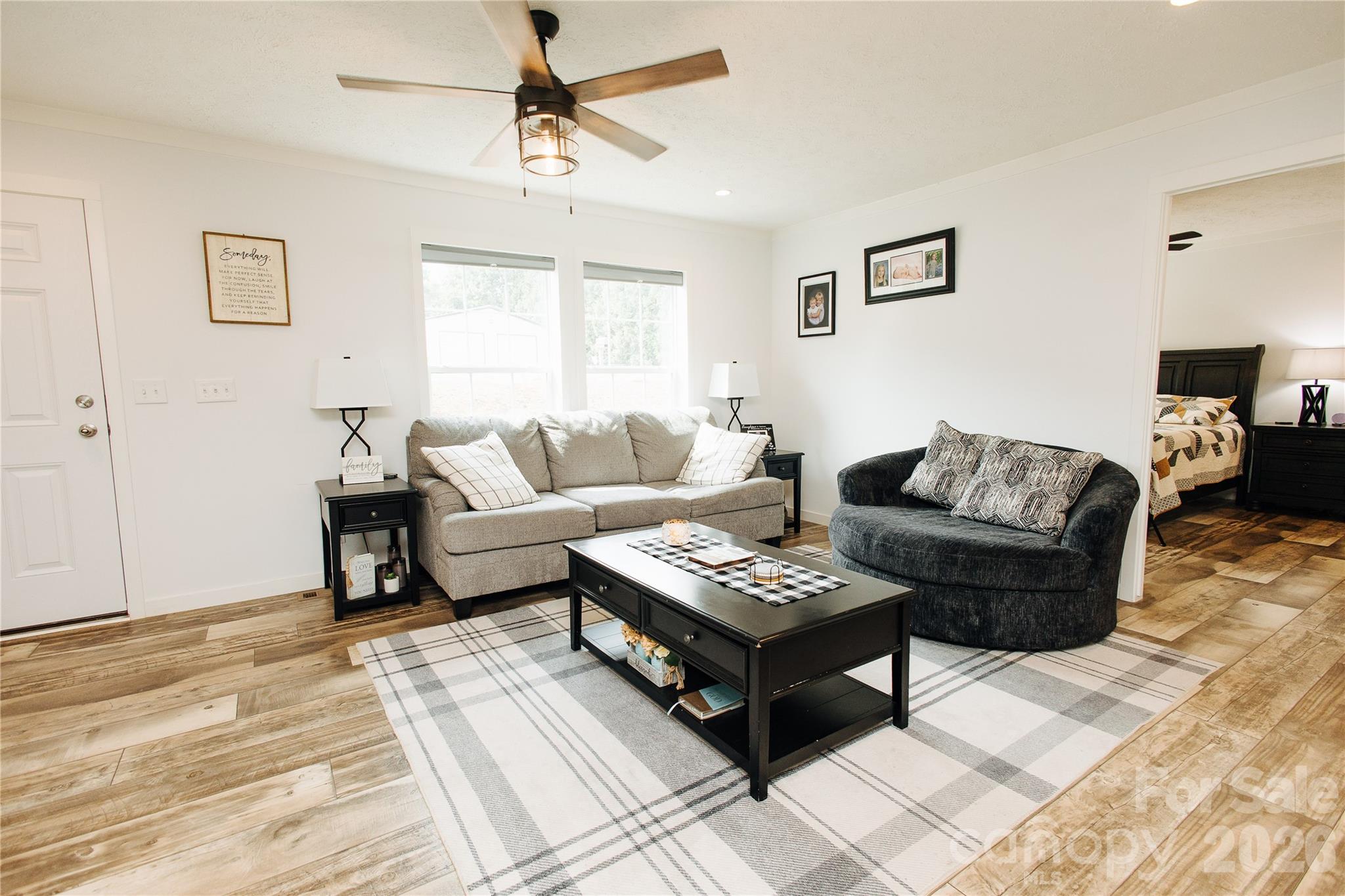 70 S Cascades Drive — Nebo
