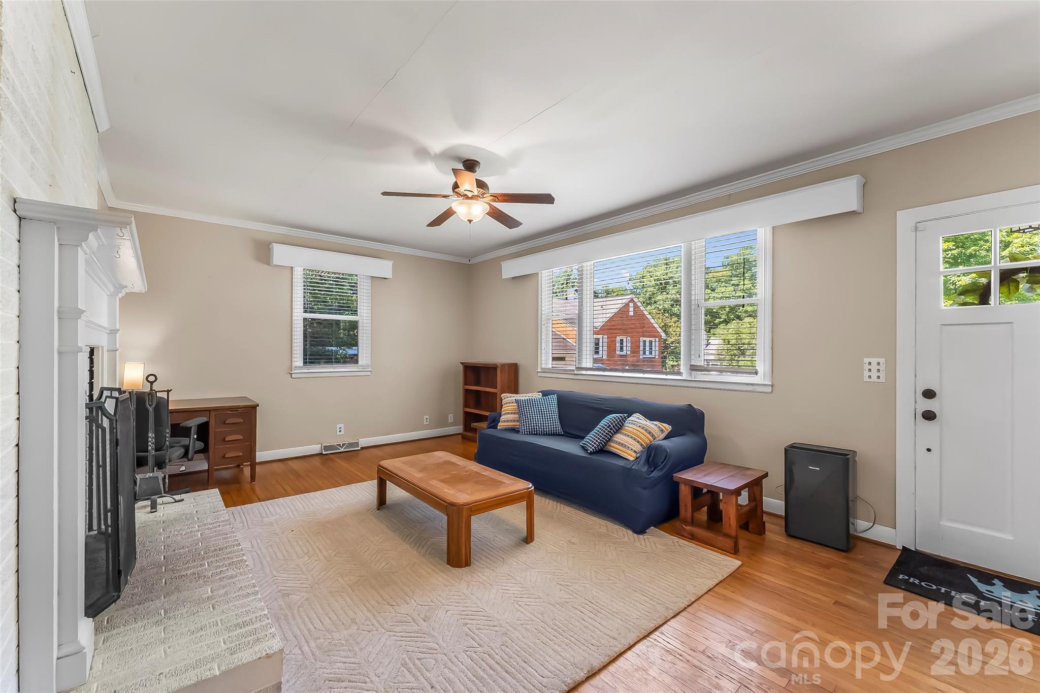 101 Falls Street — Morganton