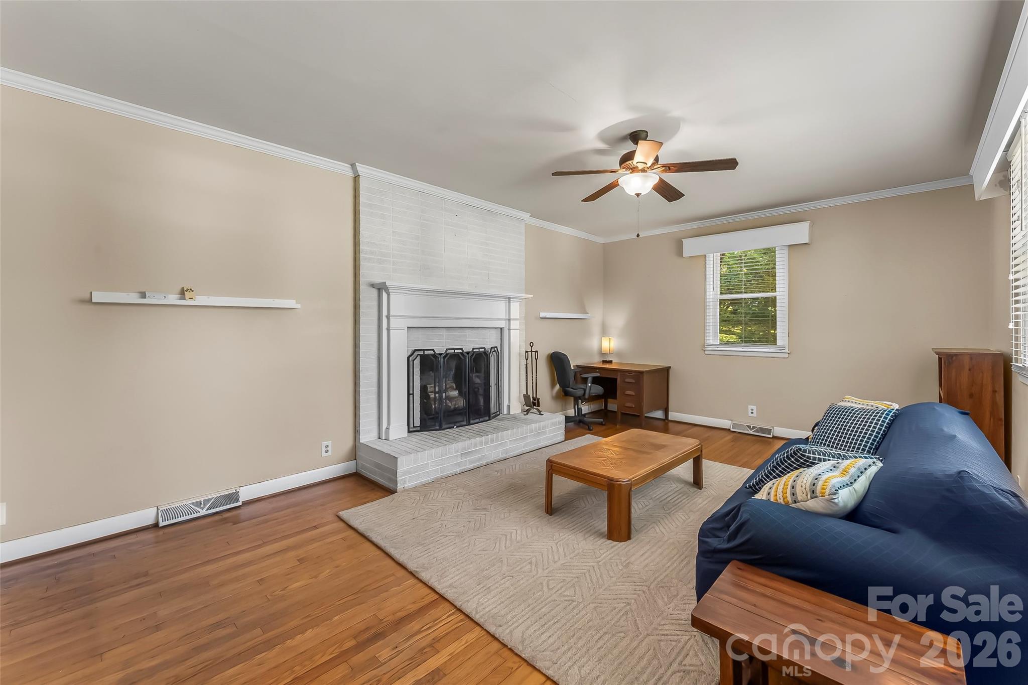 101 Falls Street — Morganton