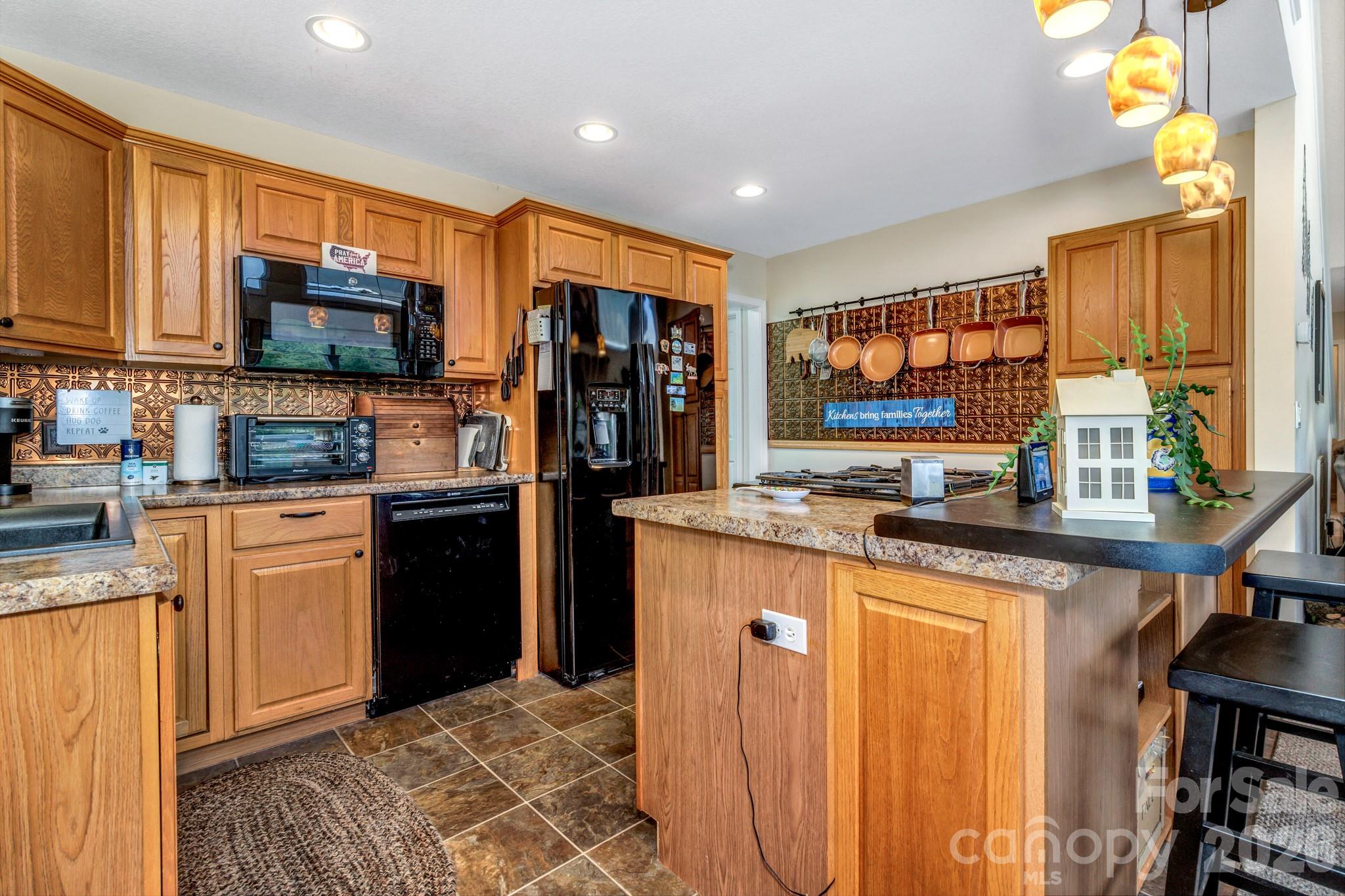 305 Majestic Mountain Drive — Burnsville