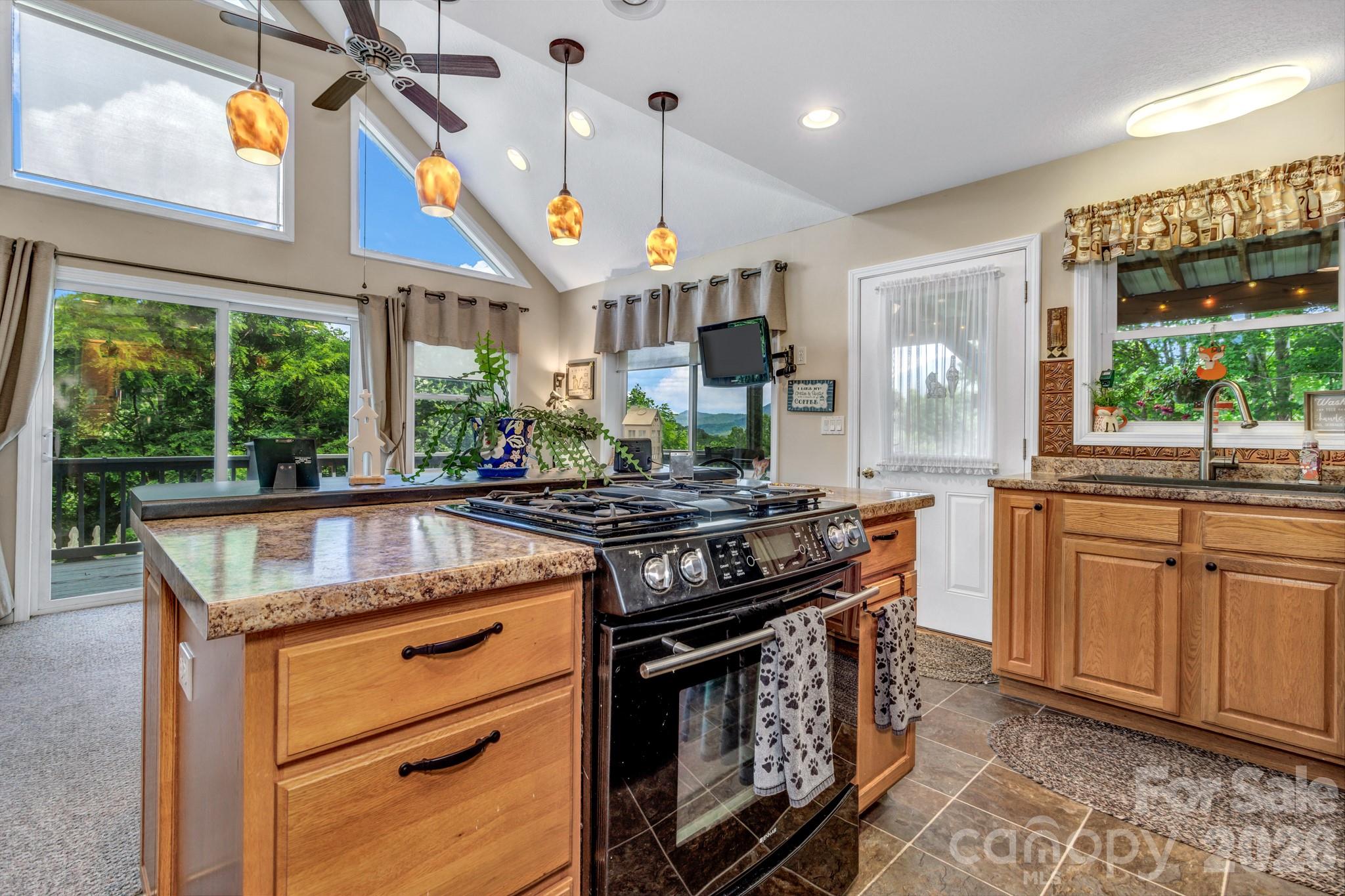 305 Majestic Mountain Drive — Burnsville