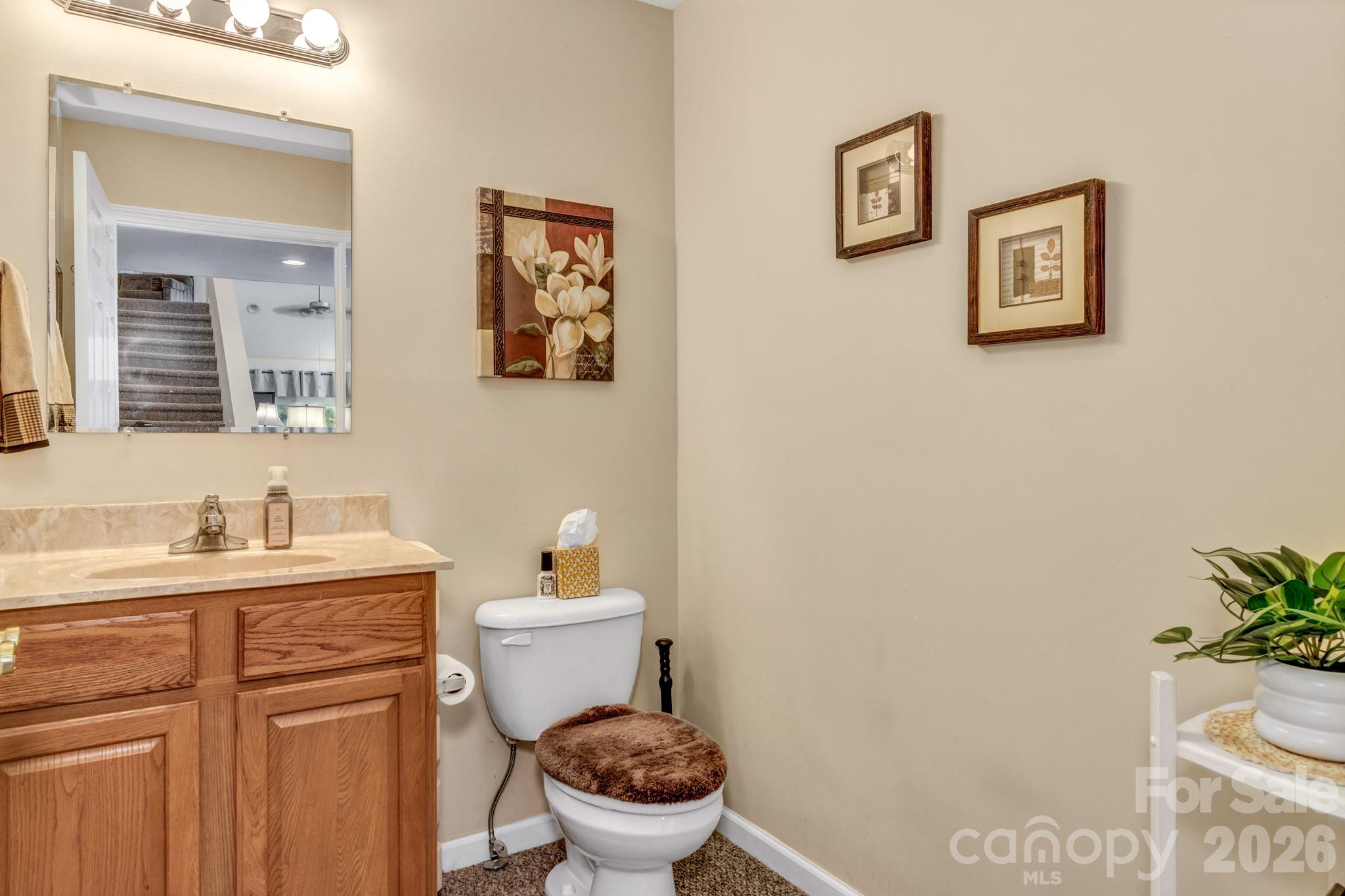 305 Majestic Mountain Drive — Burnsville