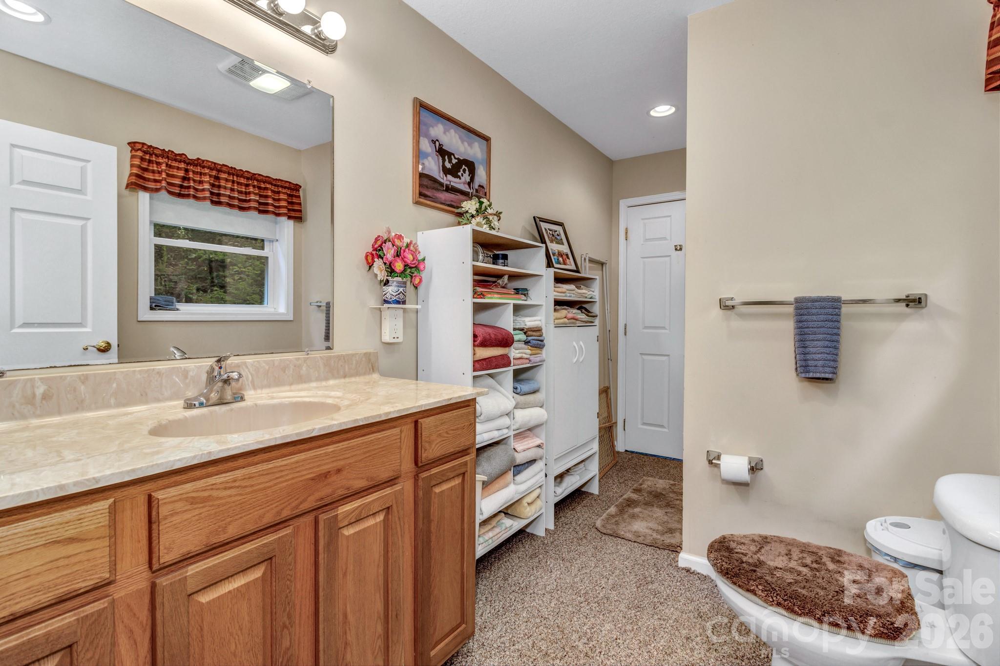 305 Majestic Mountain Drive — Burnsville