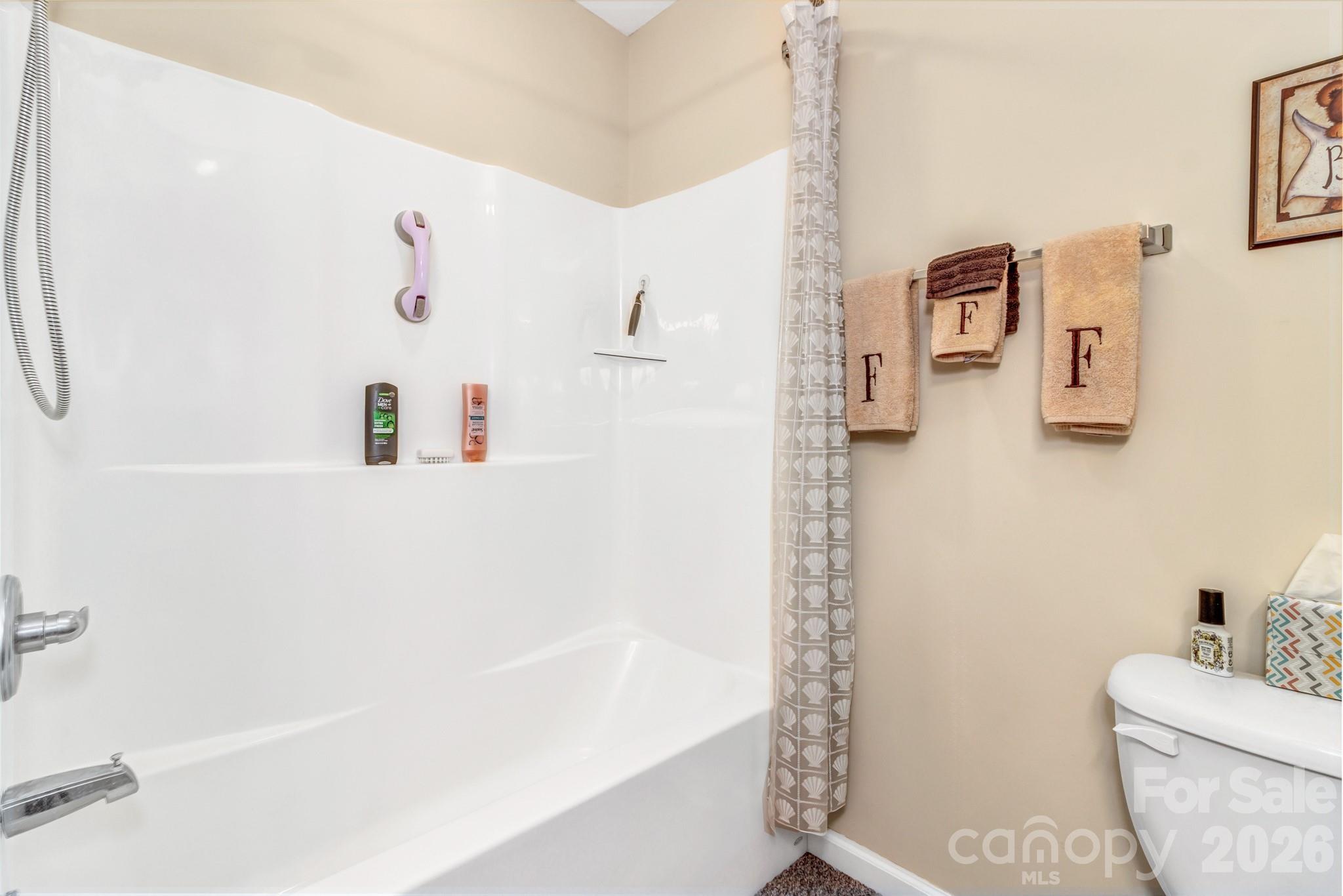 305 Majestic Mountain Drive — Burnsville