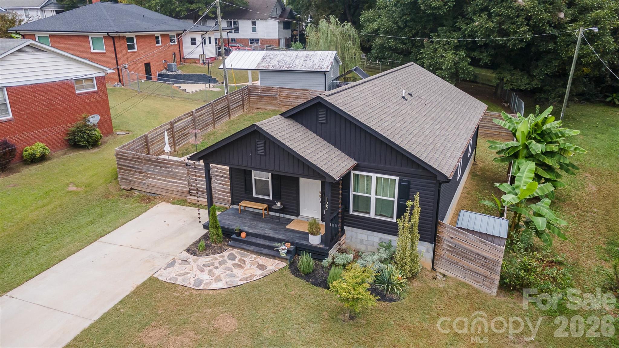 122 Crowell Drive NW — Concord