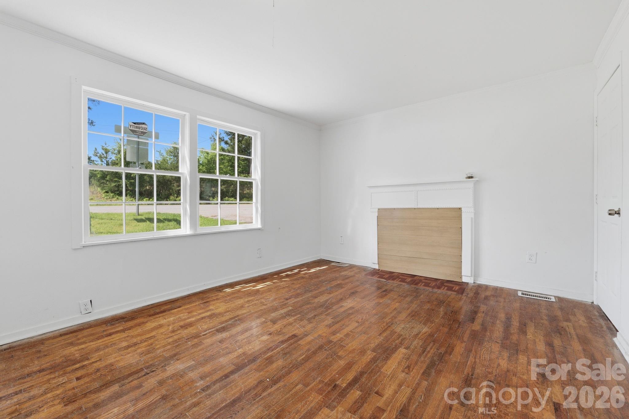 1208 E Arch Street — Lancaster