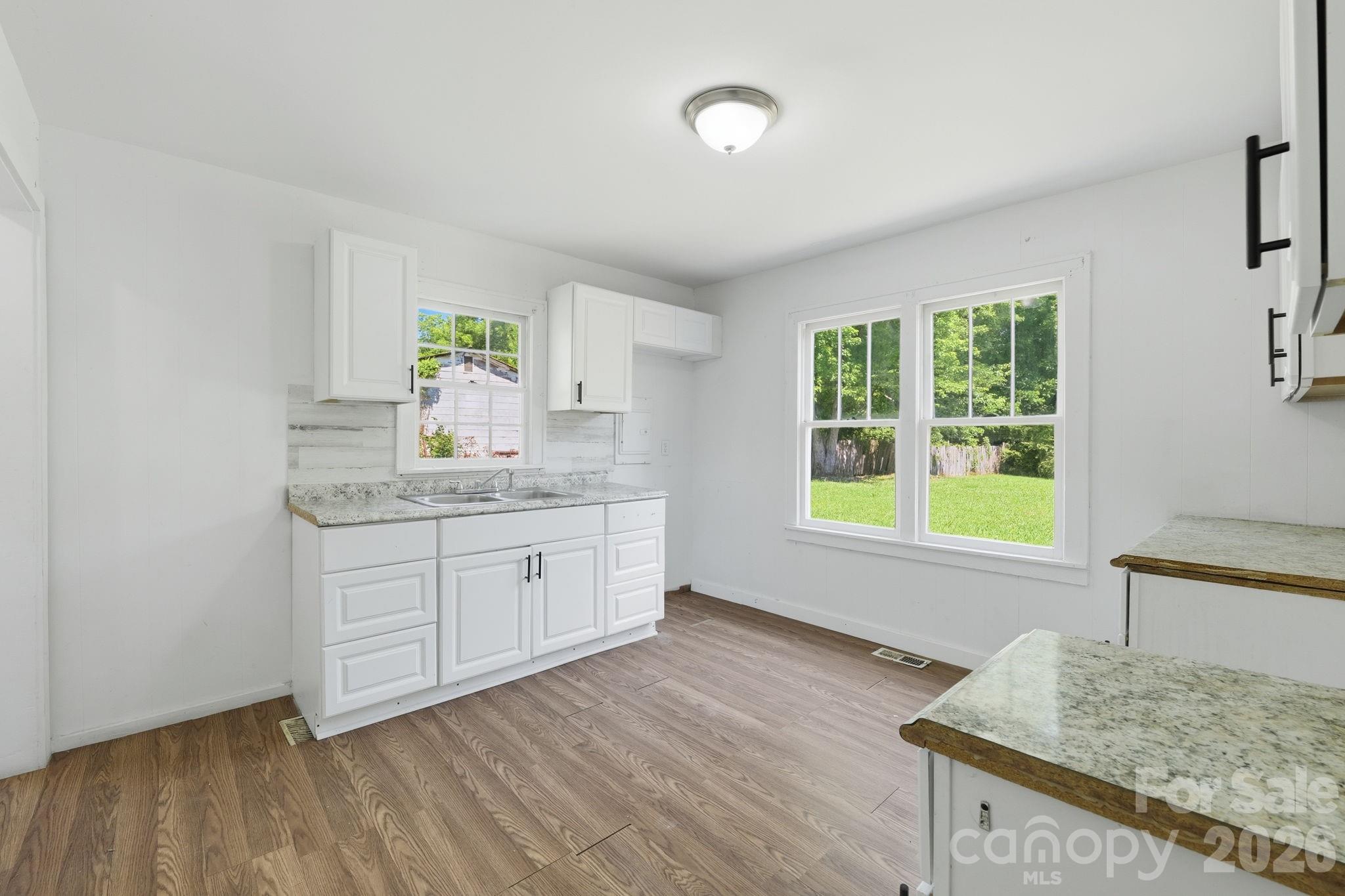 1208 E Arch Street — Lancaster