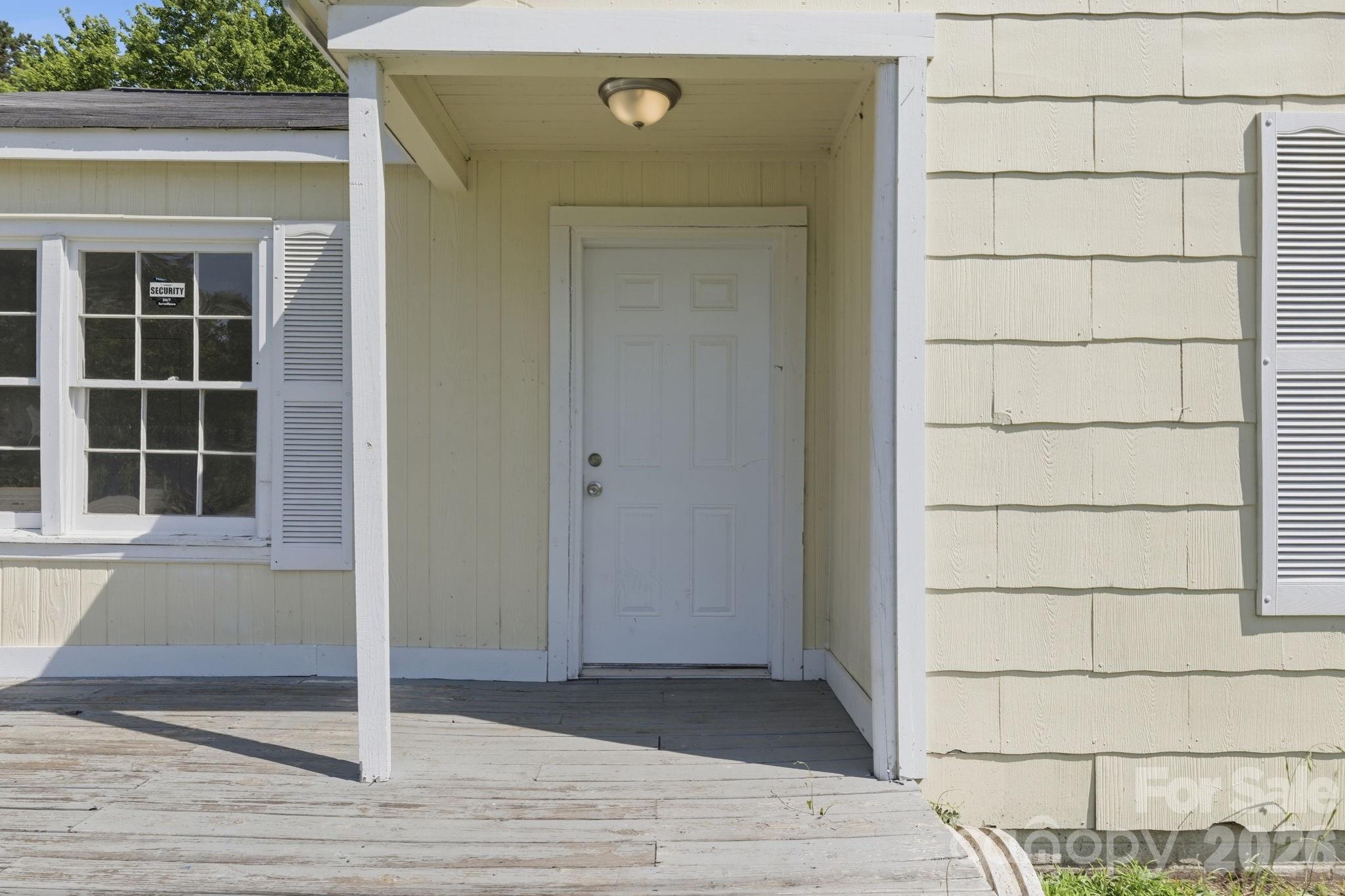 1208 E Arch Street — Lancaster