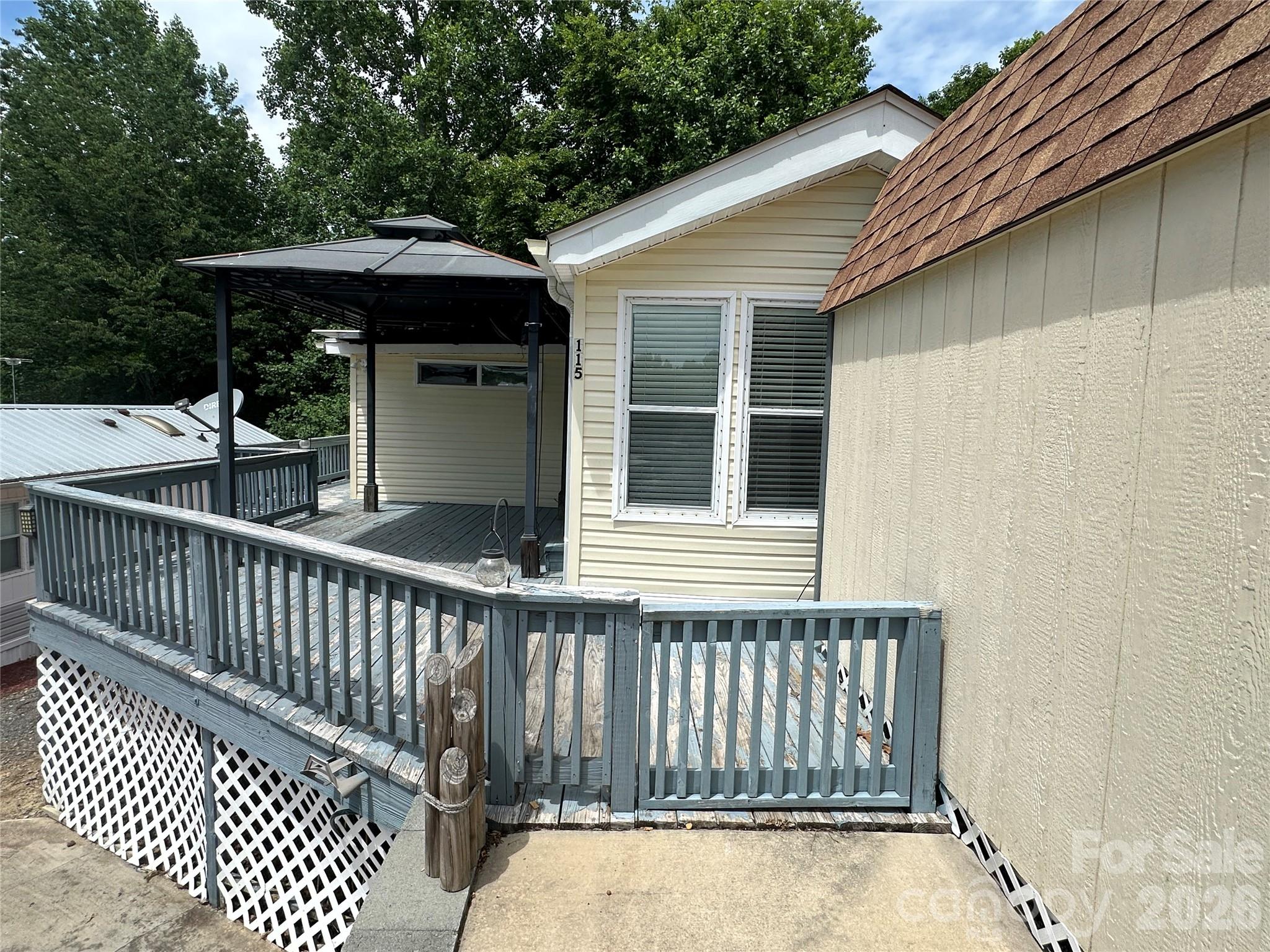 115 Badin View Road — New London