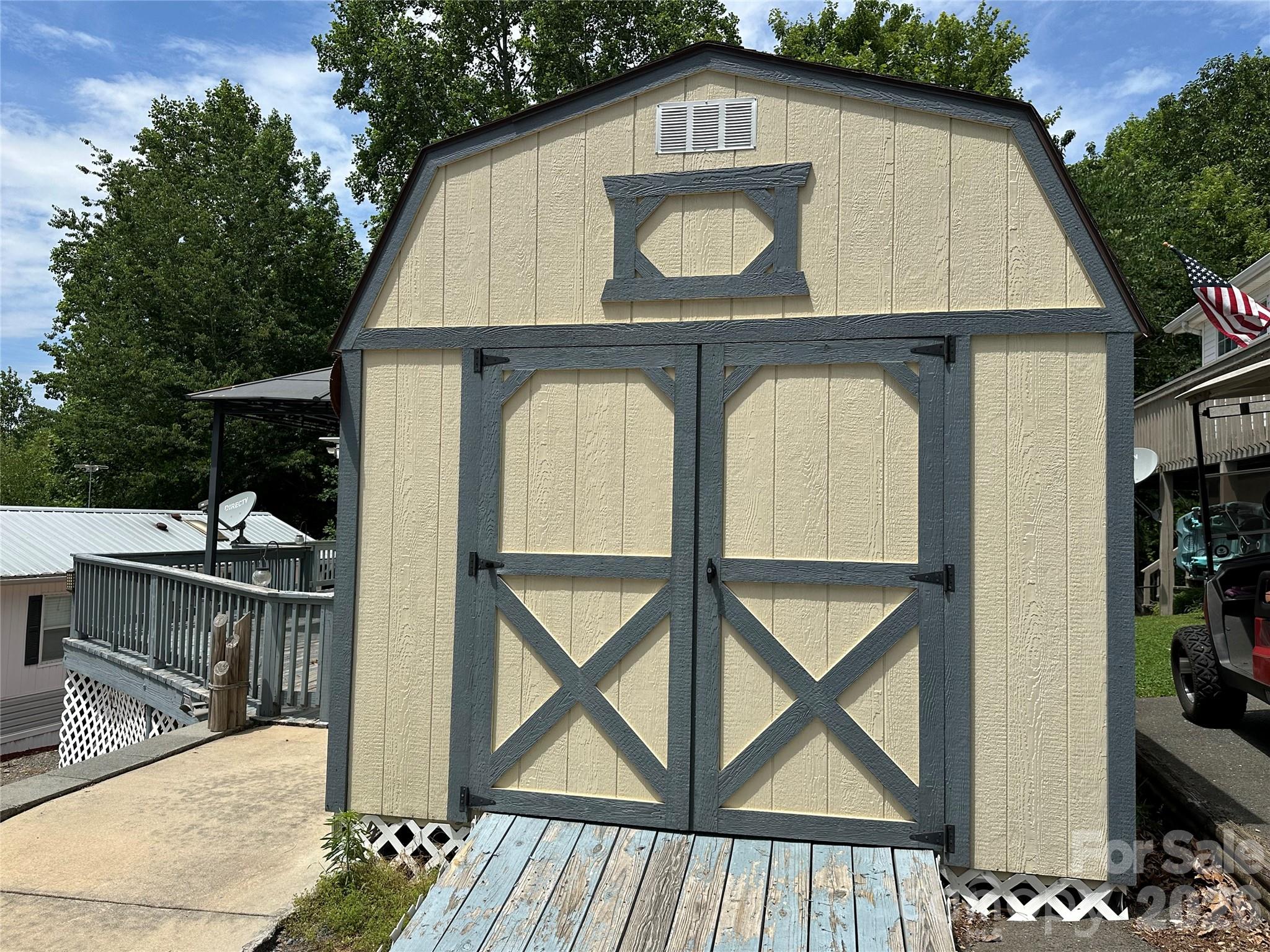 115 Badin View Road — New London
