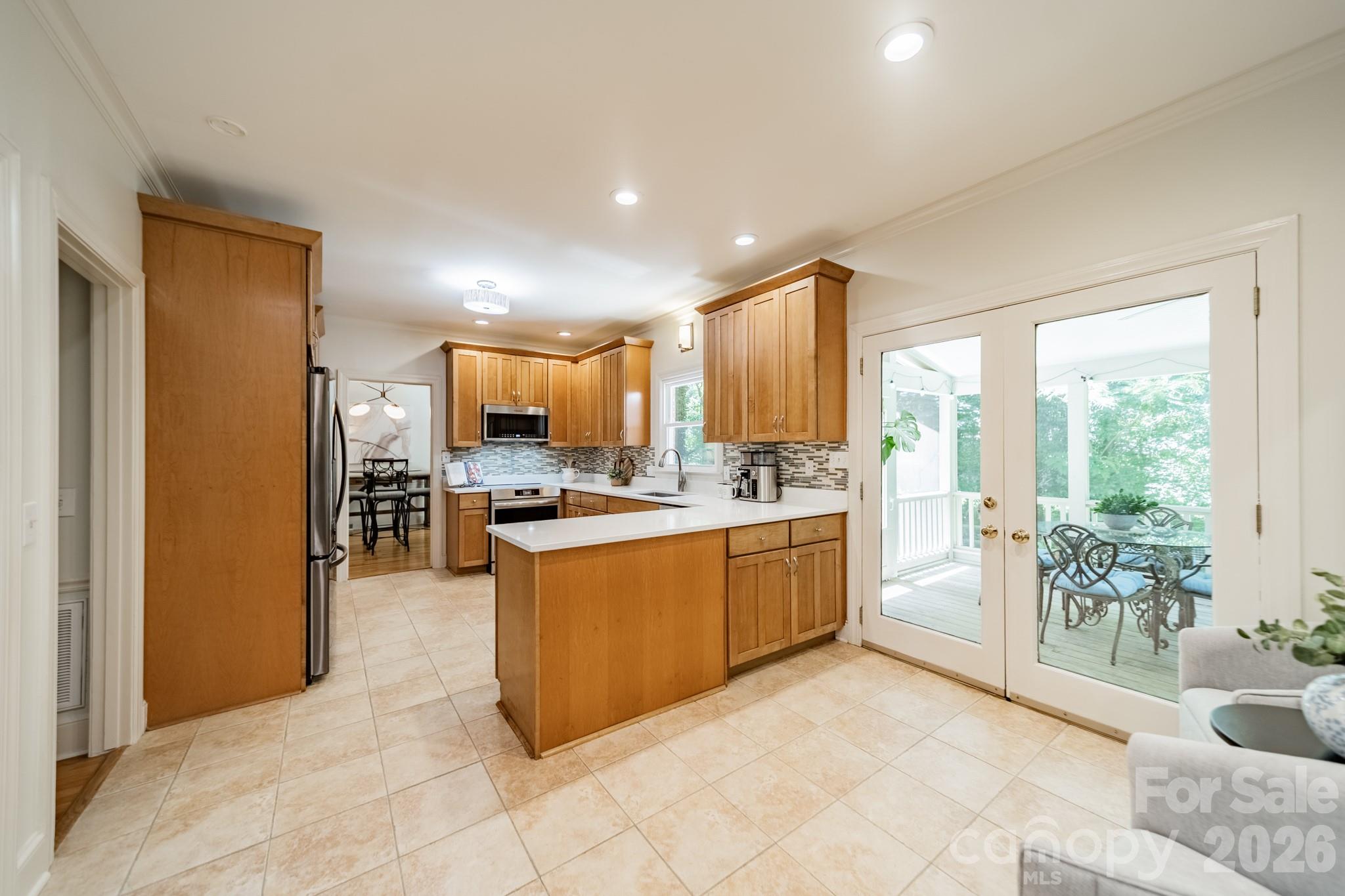 506 Abbotsford Court — Charlotte
