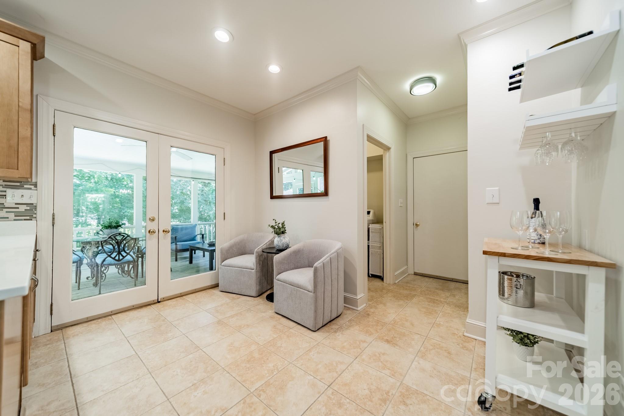 506 Abbotsford Court — Charlotte