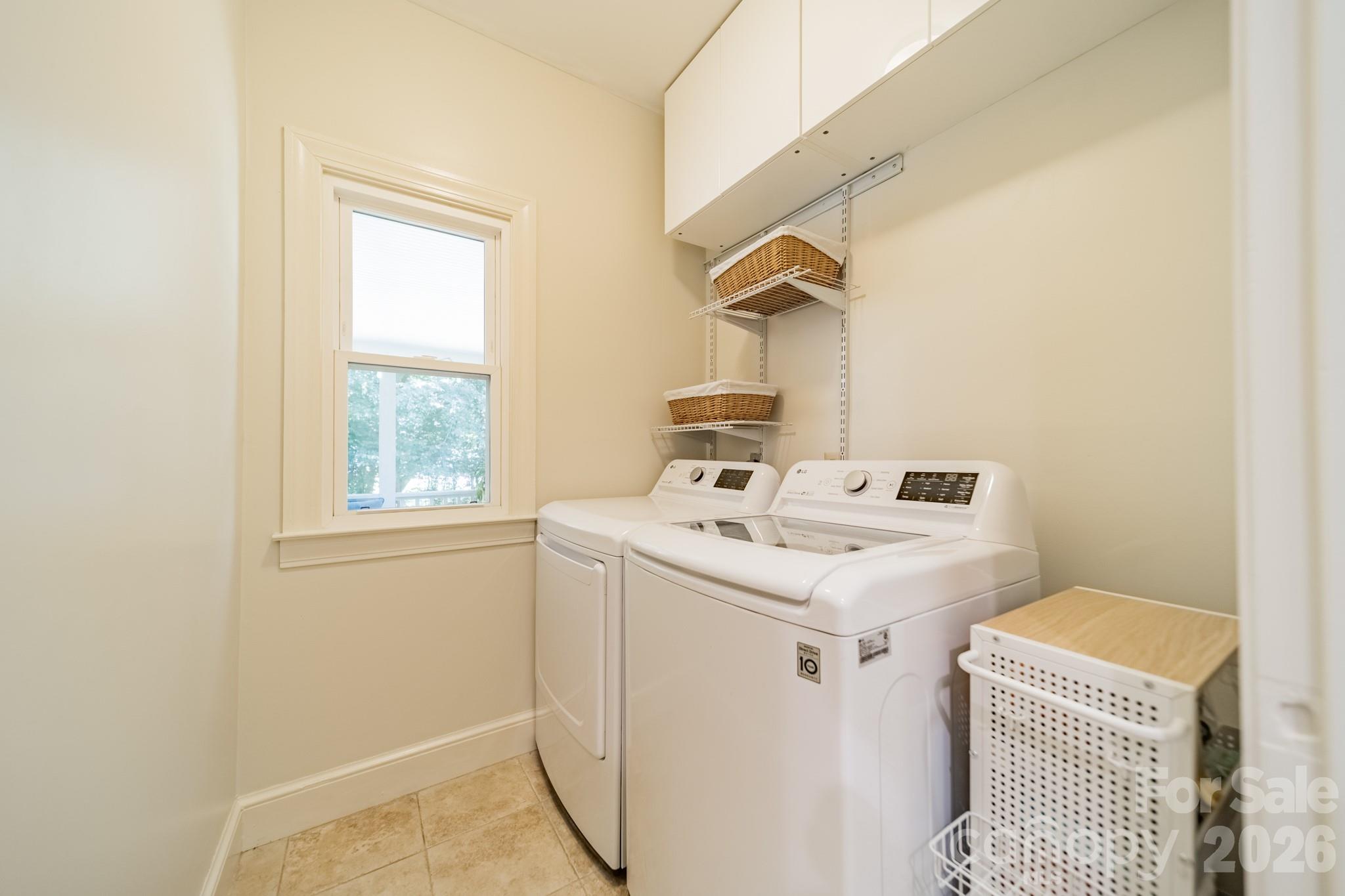 506 Abbotsford Court — Charlotte