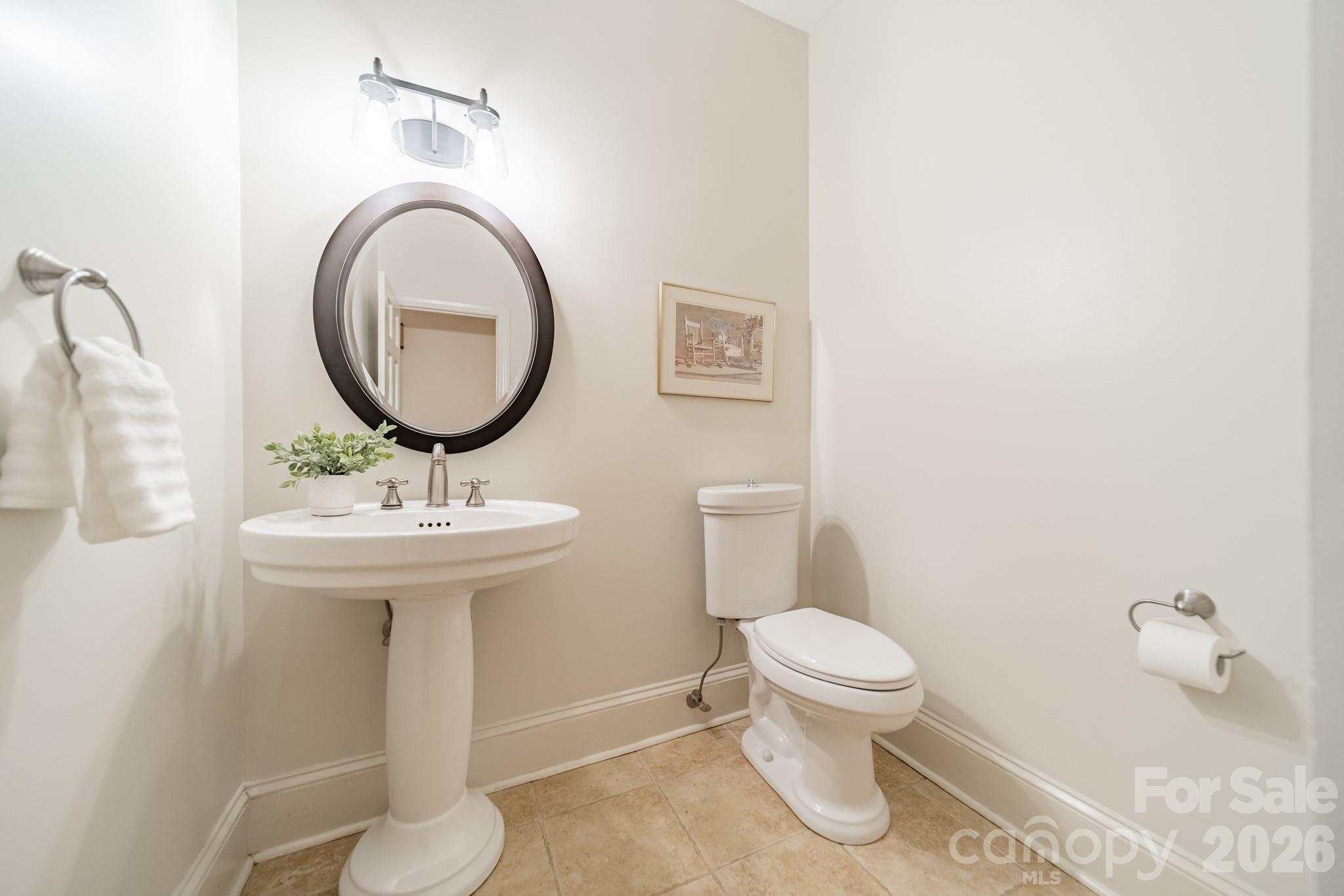 506 Abbotsford Court — Charlotte