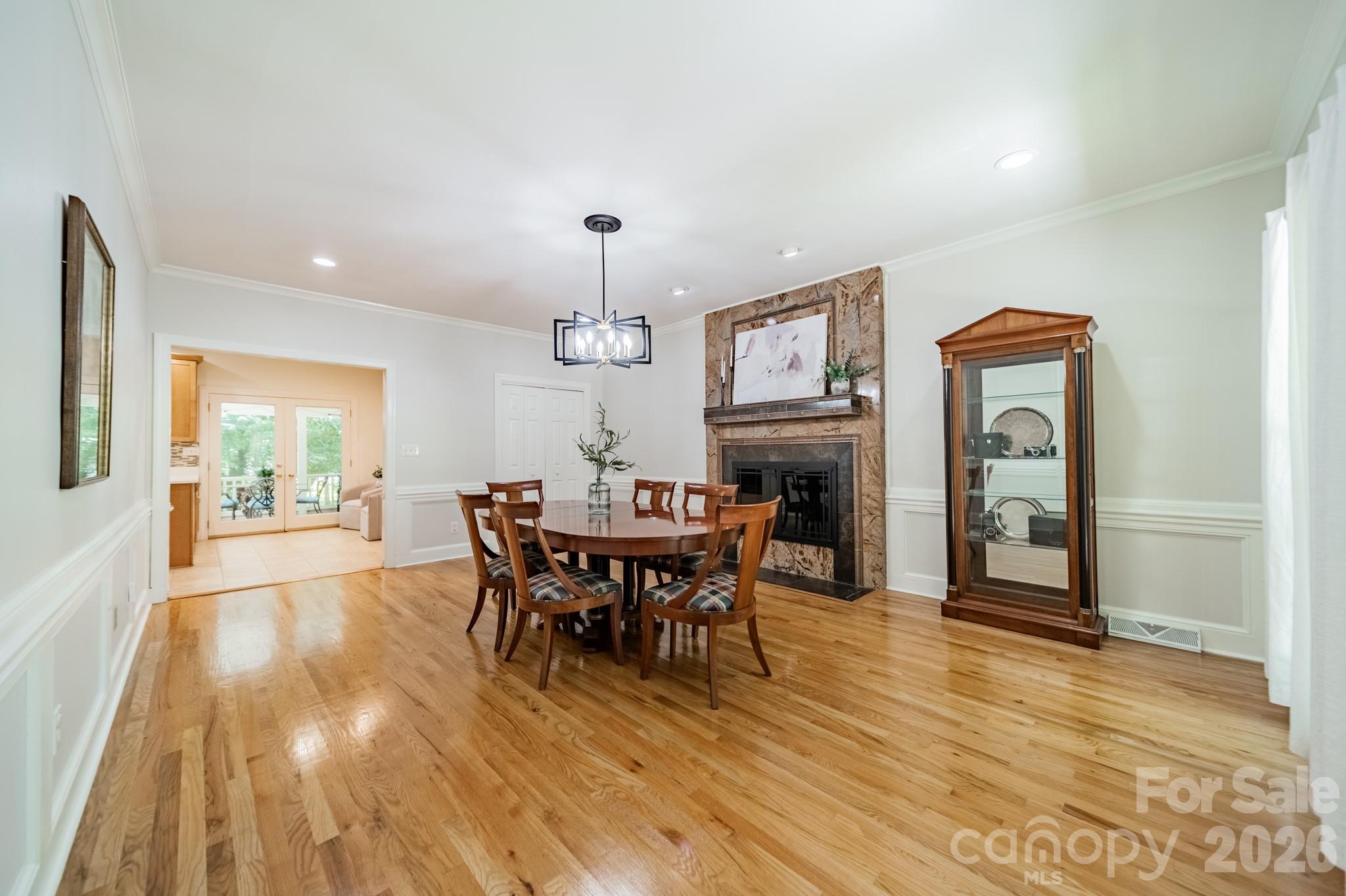 506 Abbotsford Court — Charlotte