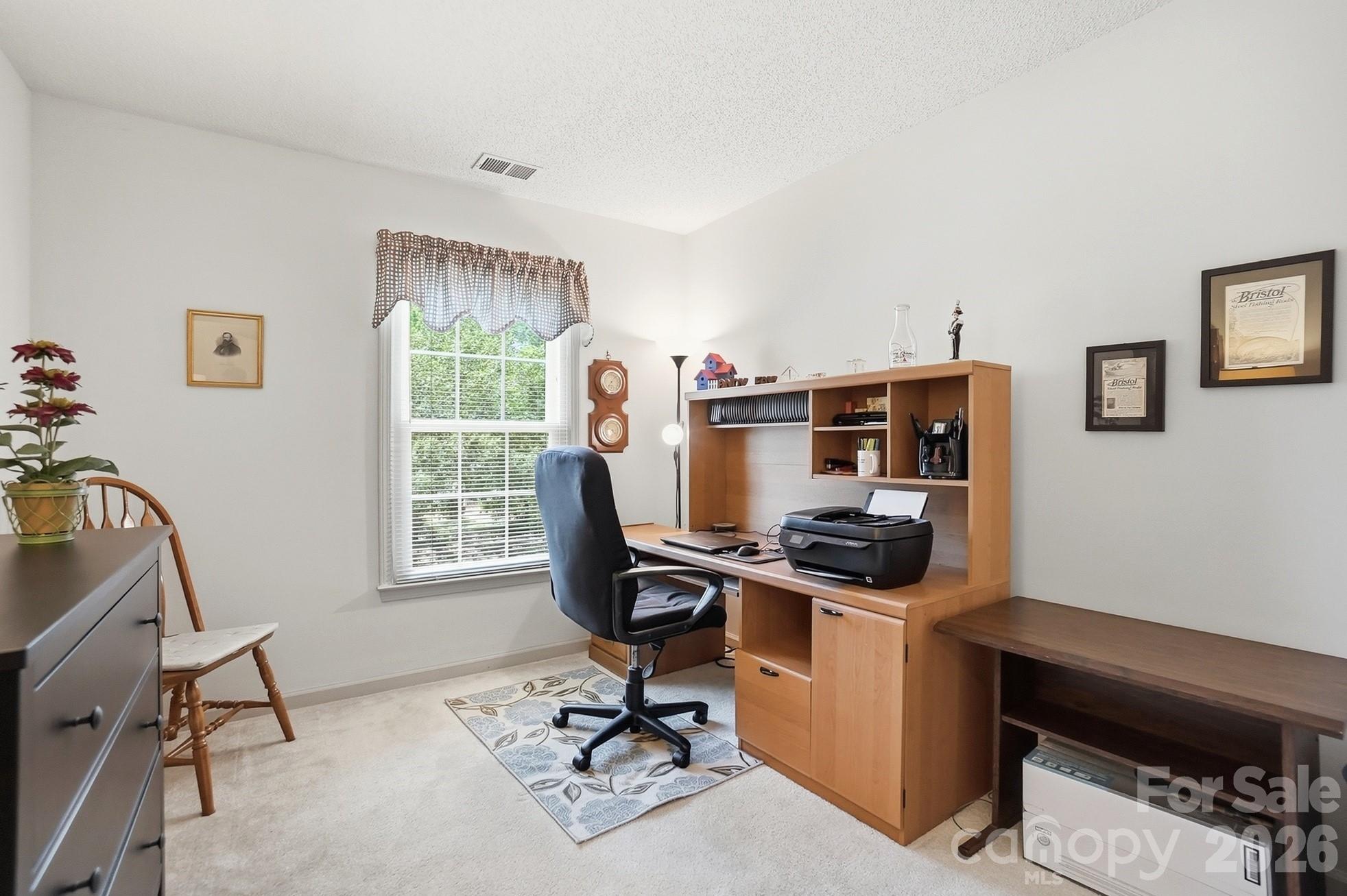 12100 Provincetowne Drive — Charlotte