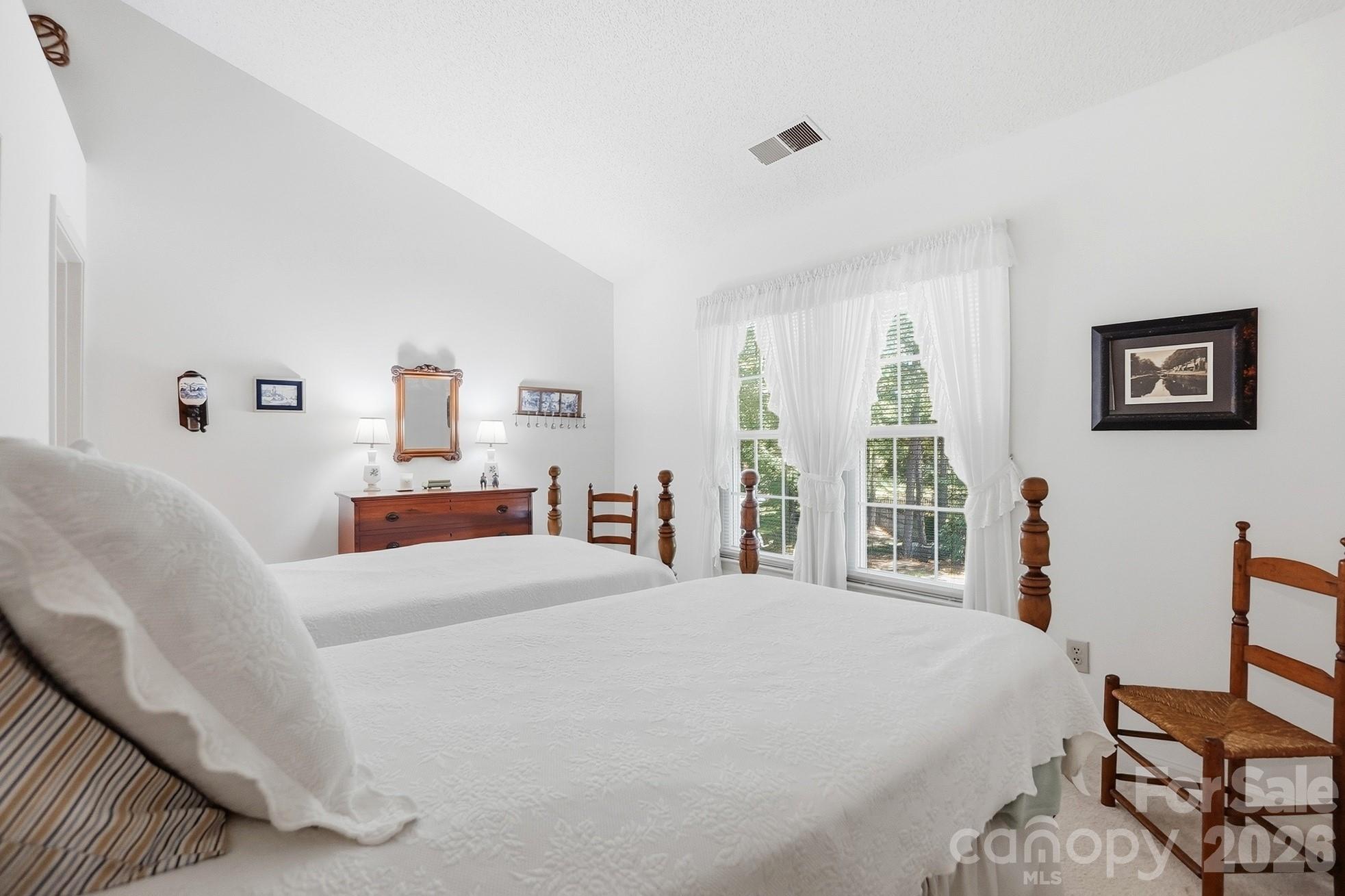 12100 Provincetowne Drive — Charlotte