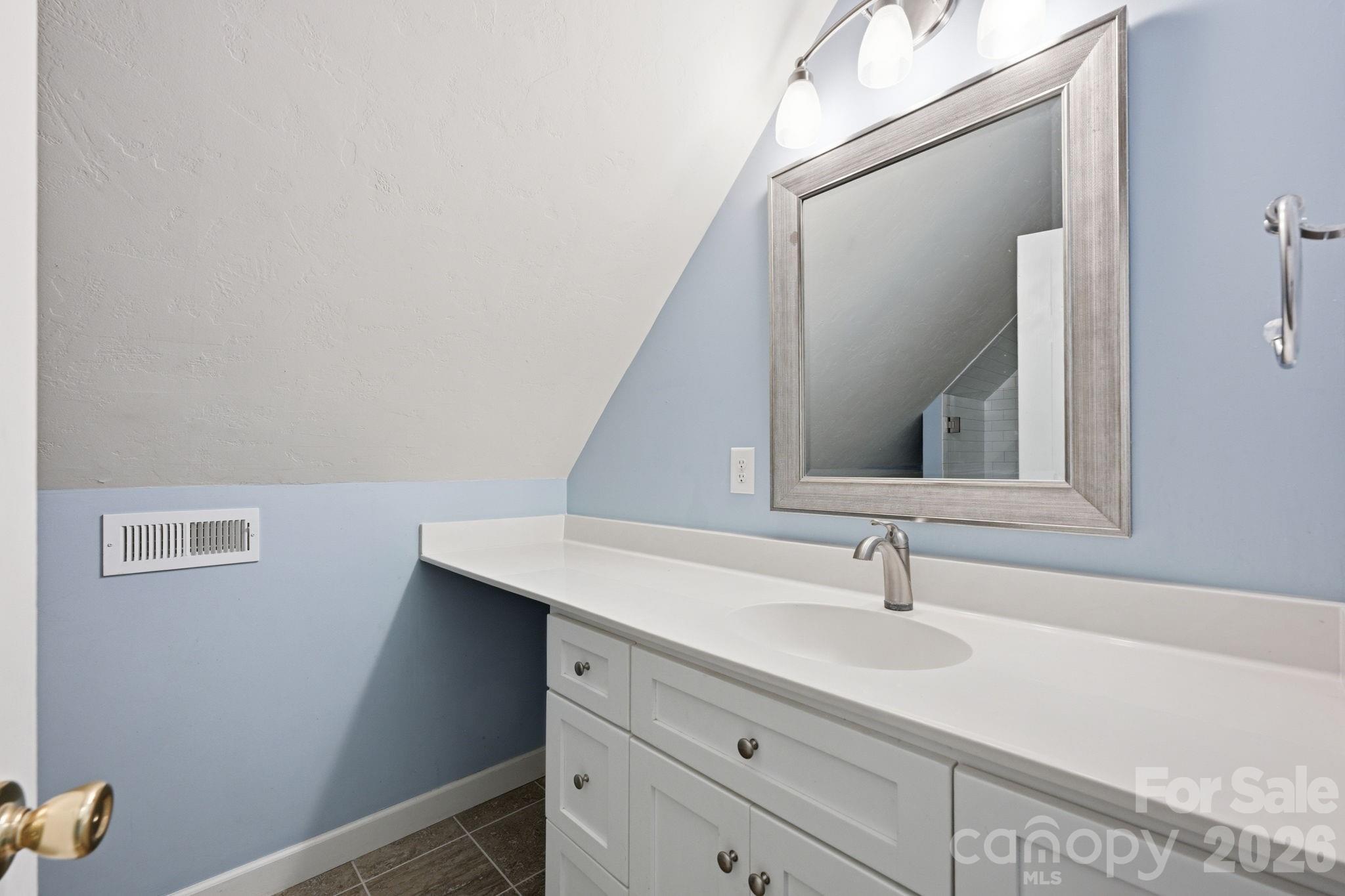 5330 Chester Court — Davidson