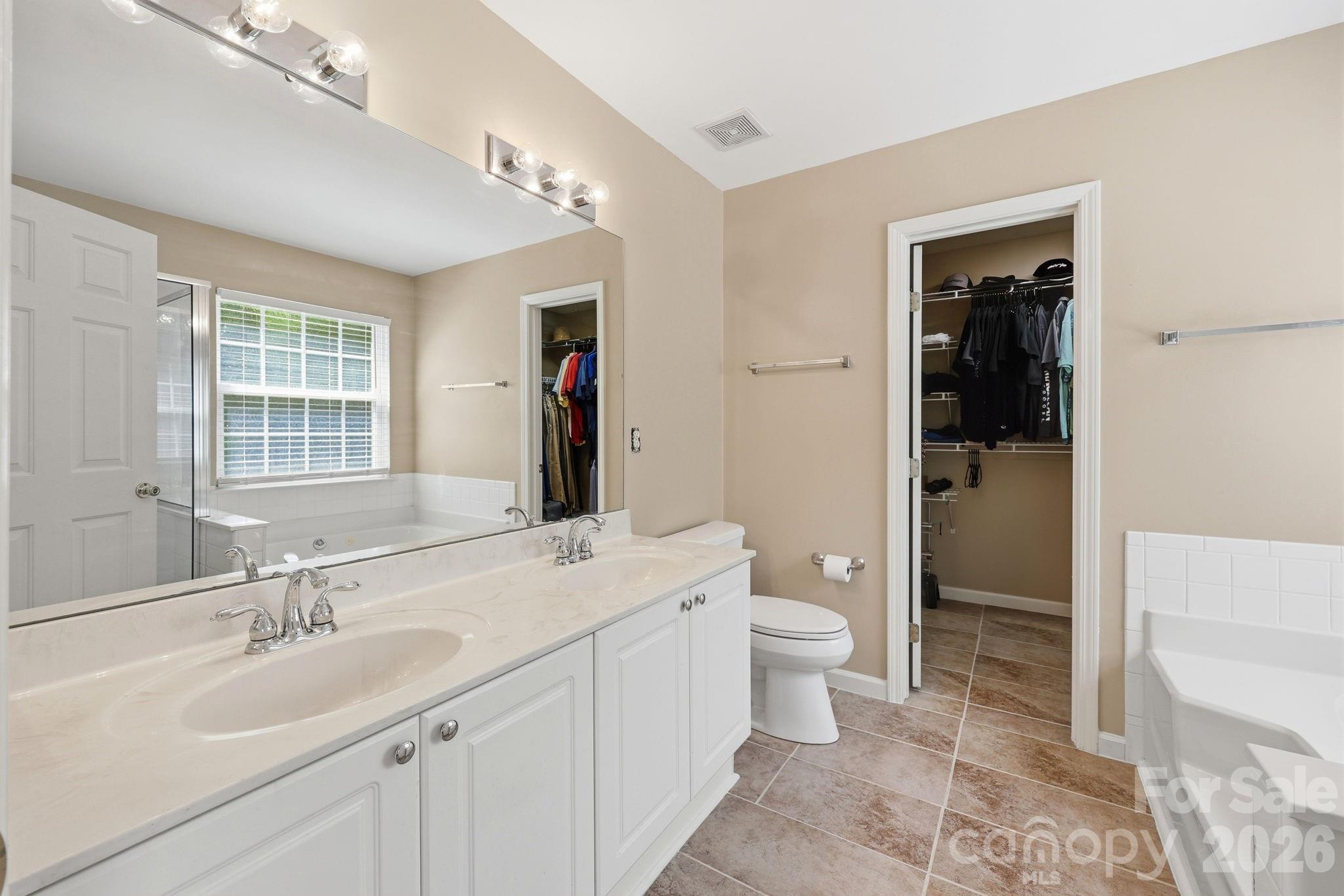 4439 Rock Stream Drive — Charlotte