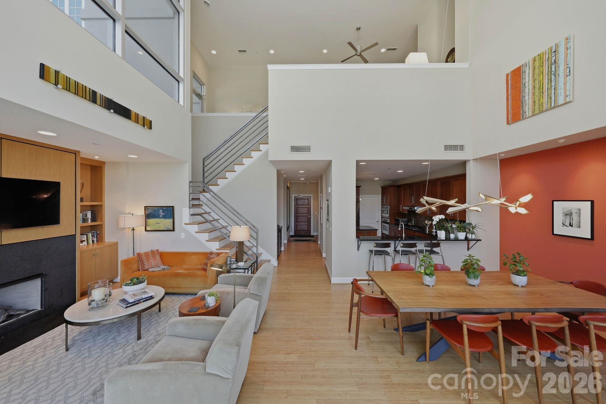 435 S Tryon Street #904 — Charlotte