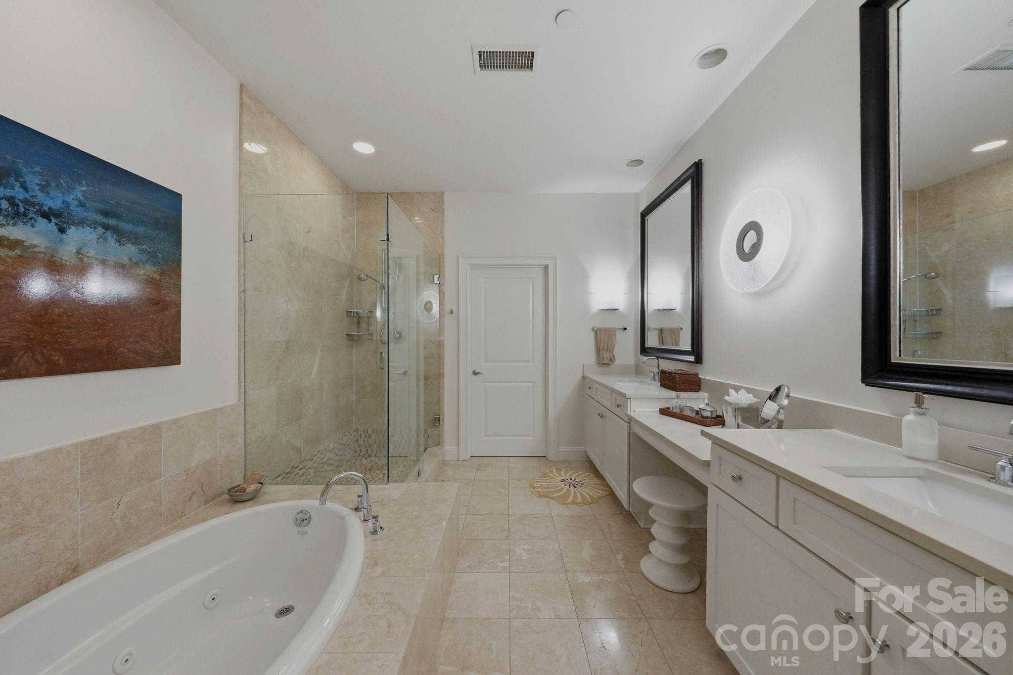 435 S Tryon Street #904 — Charlotte
