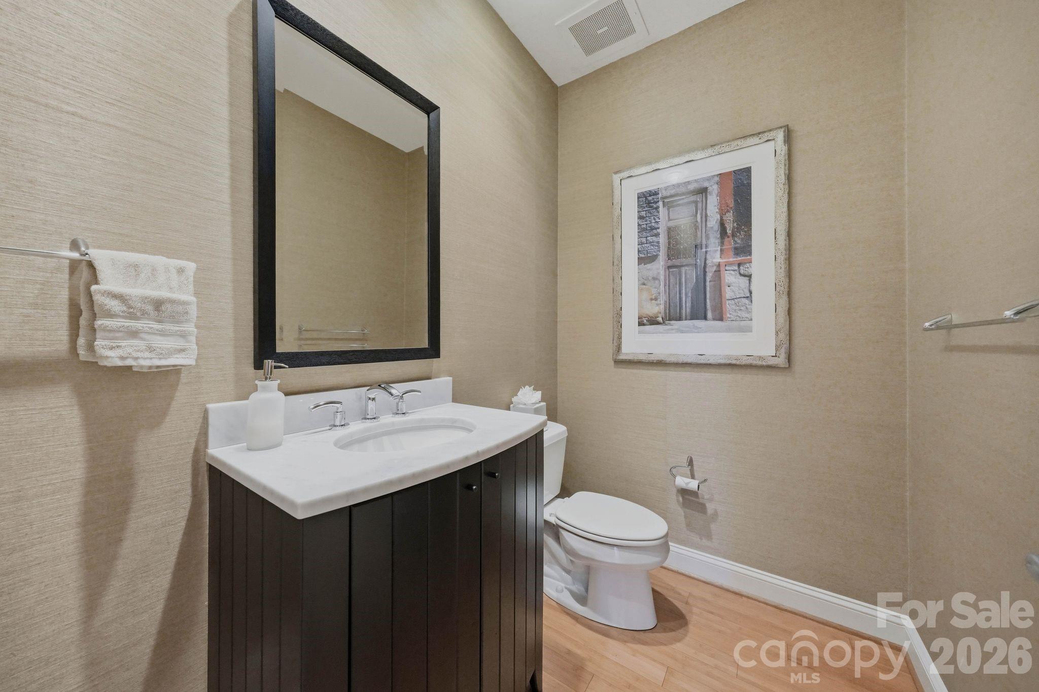 435 S Tryon Street #904 — Charlotte