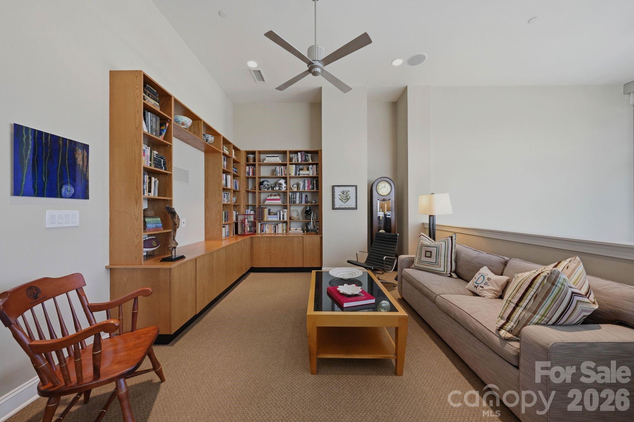 435 S Tryon Street #904 — Charlotte