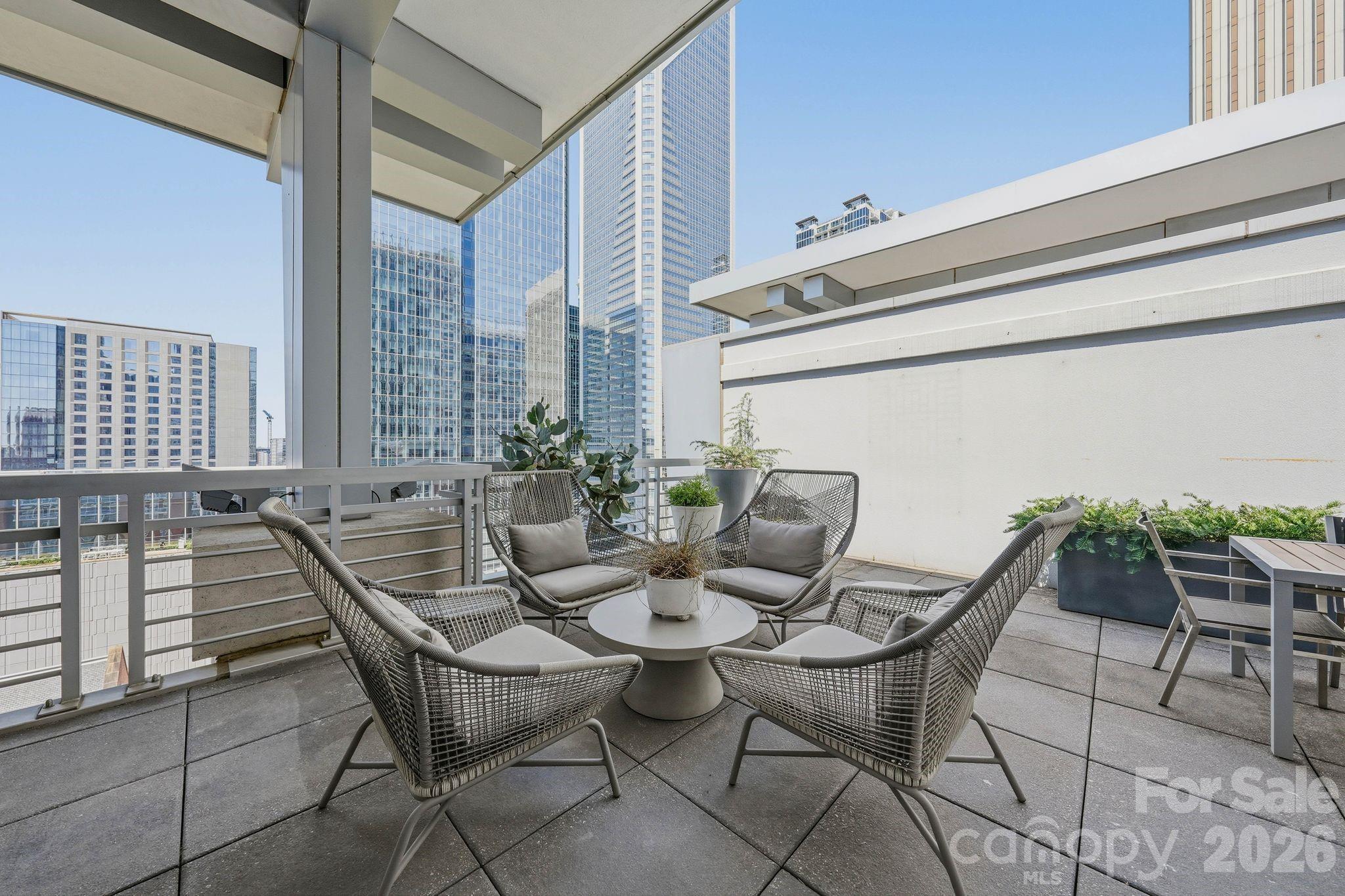 435 S Tryon Street #904 — Charlotte