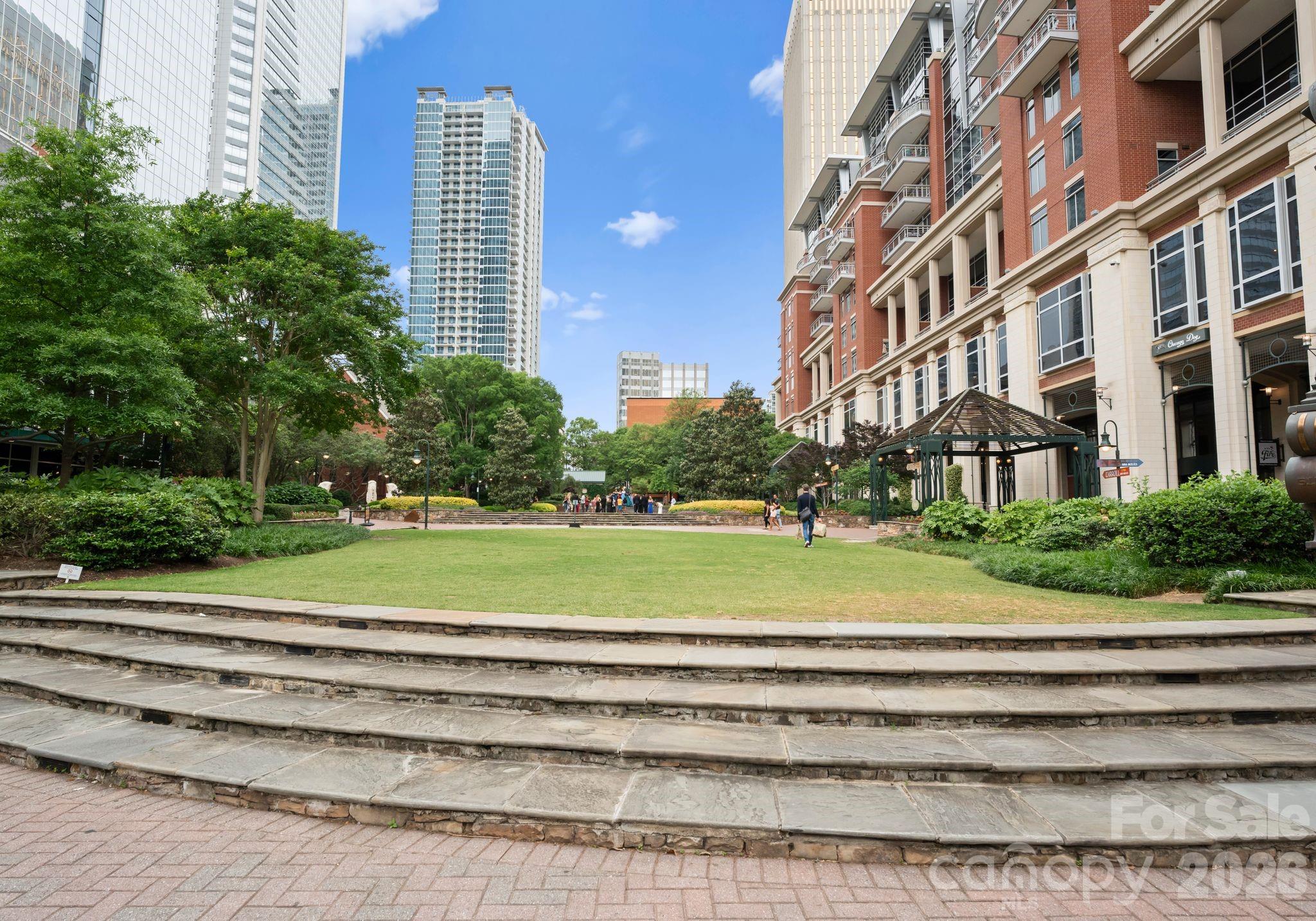 435 S Tryon Street #904 — Charlotte