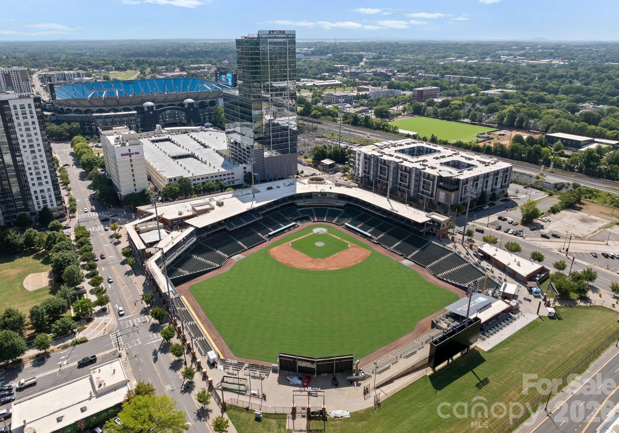 435 S Tryon Street #904 — Charlotte