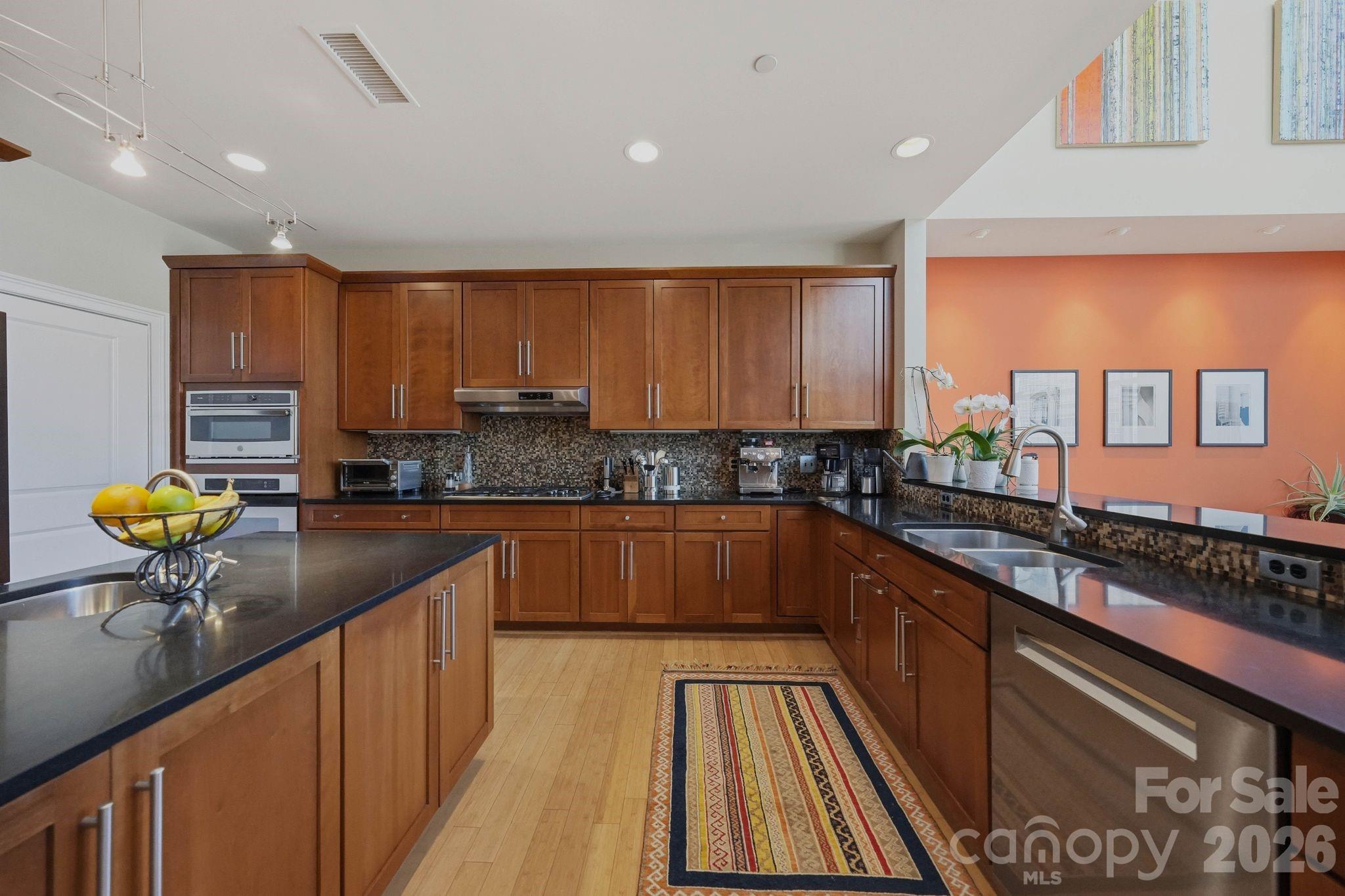 435 S Tryon Street #904 — Charlotte