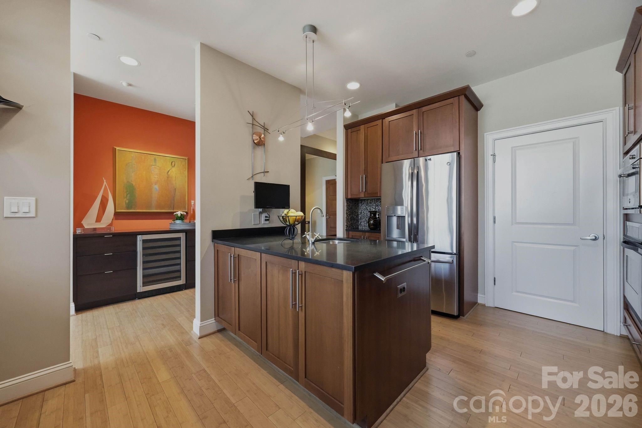 435 S Tryon Street #904 — Charlotte