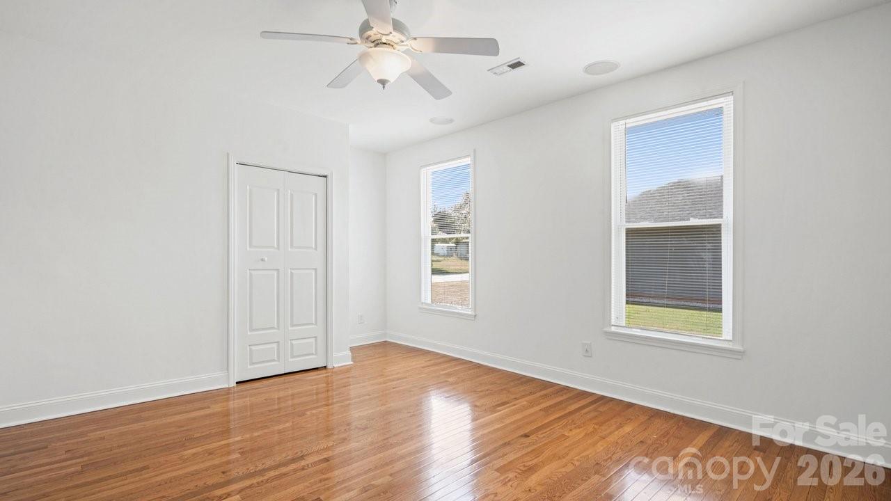 109 Globe Street — Mount Holly