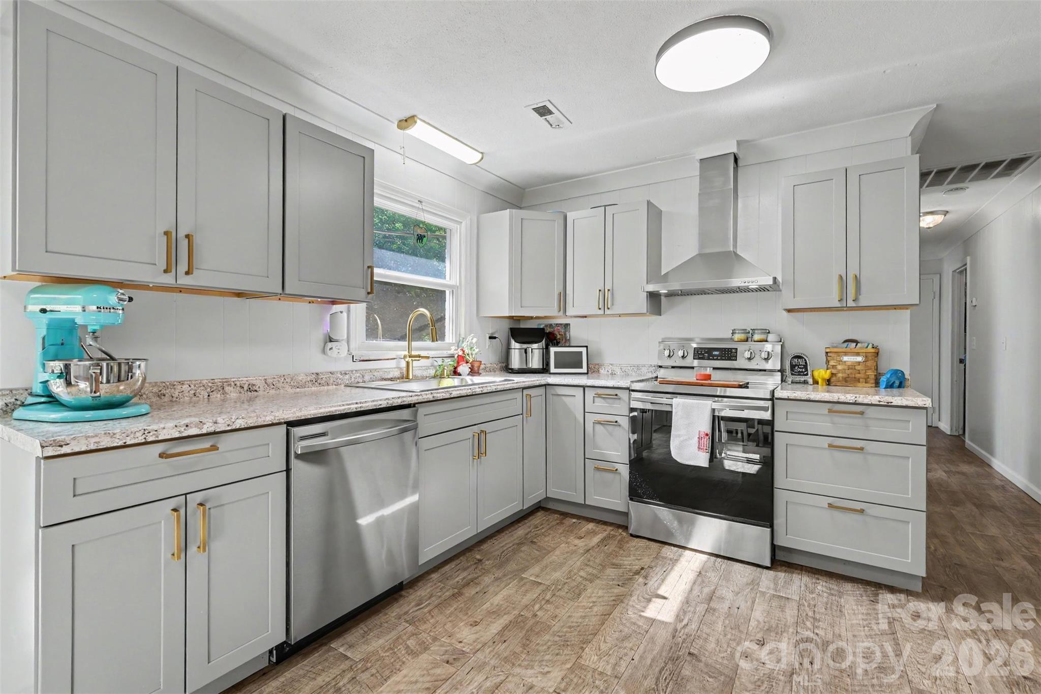 4744 Hickory Grove Road — Mount Holly