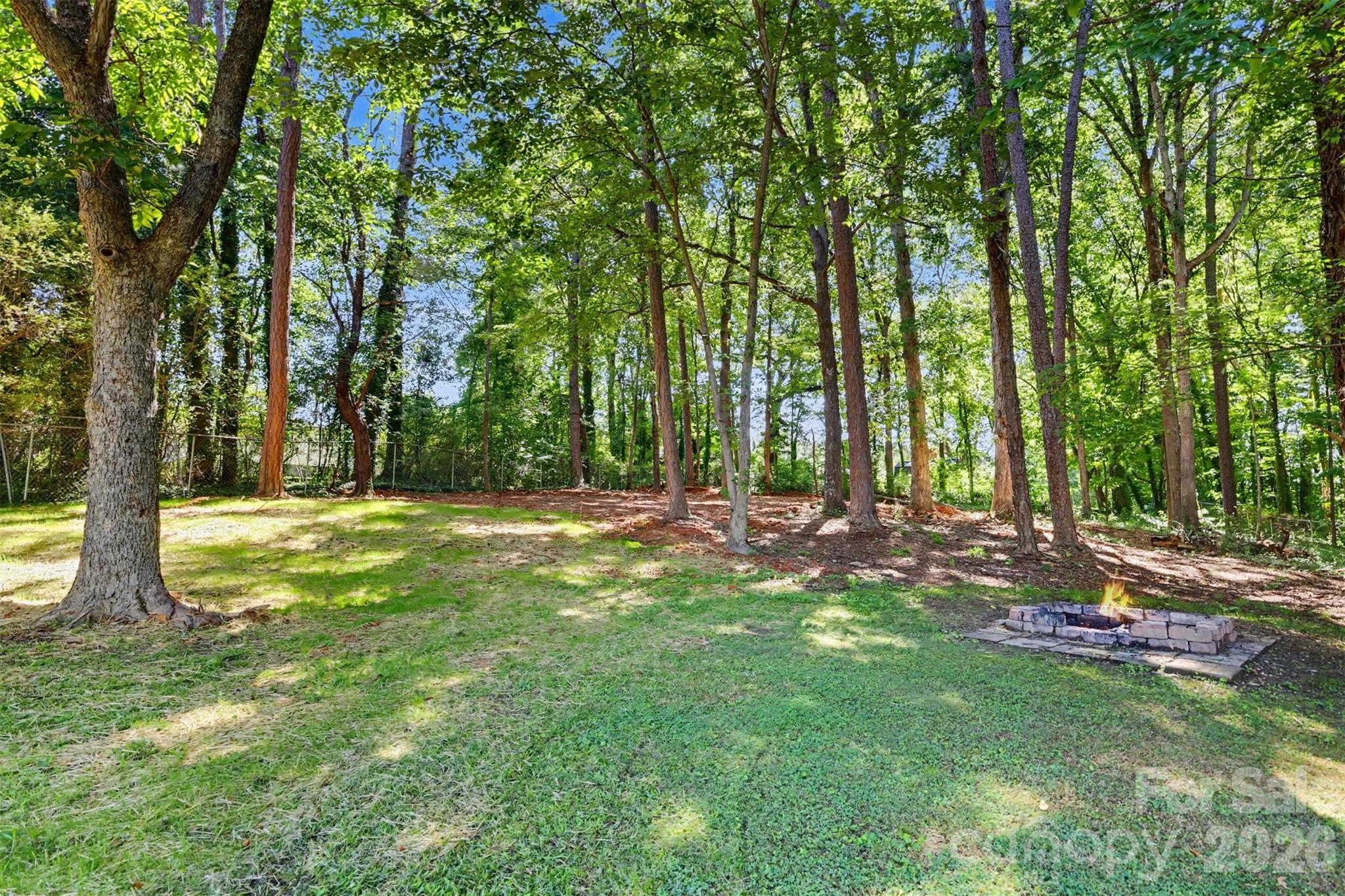 4744 Hickory Grove Road — Mount Holly