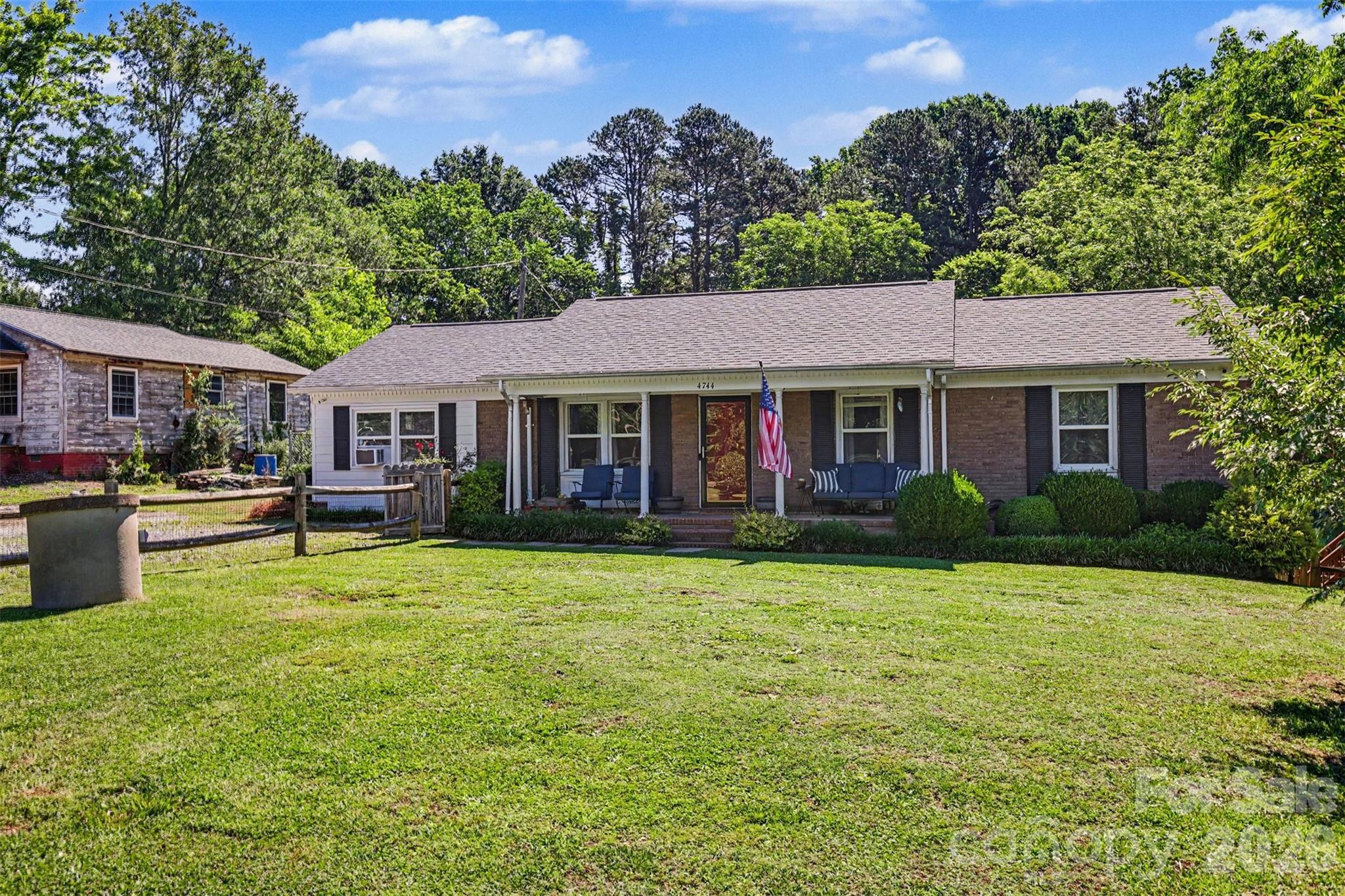 4744 Hickory Grove Road — Mount Holly