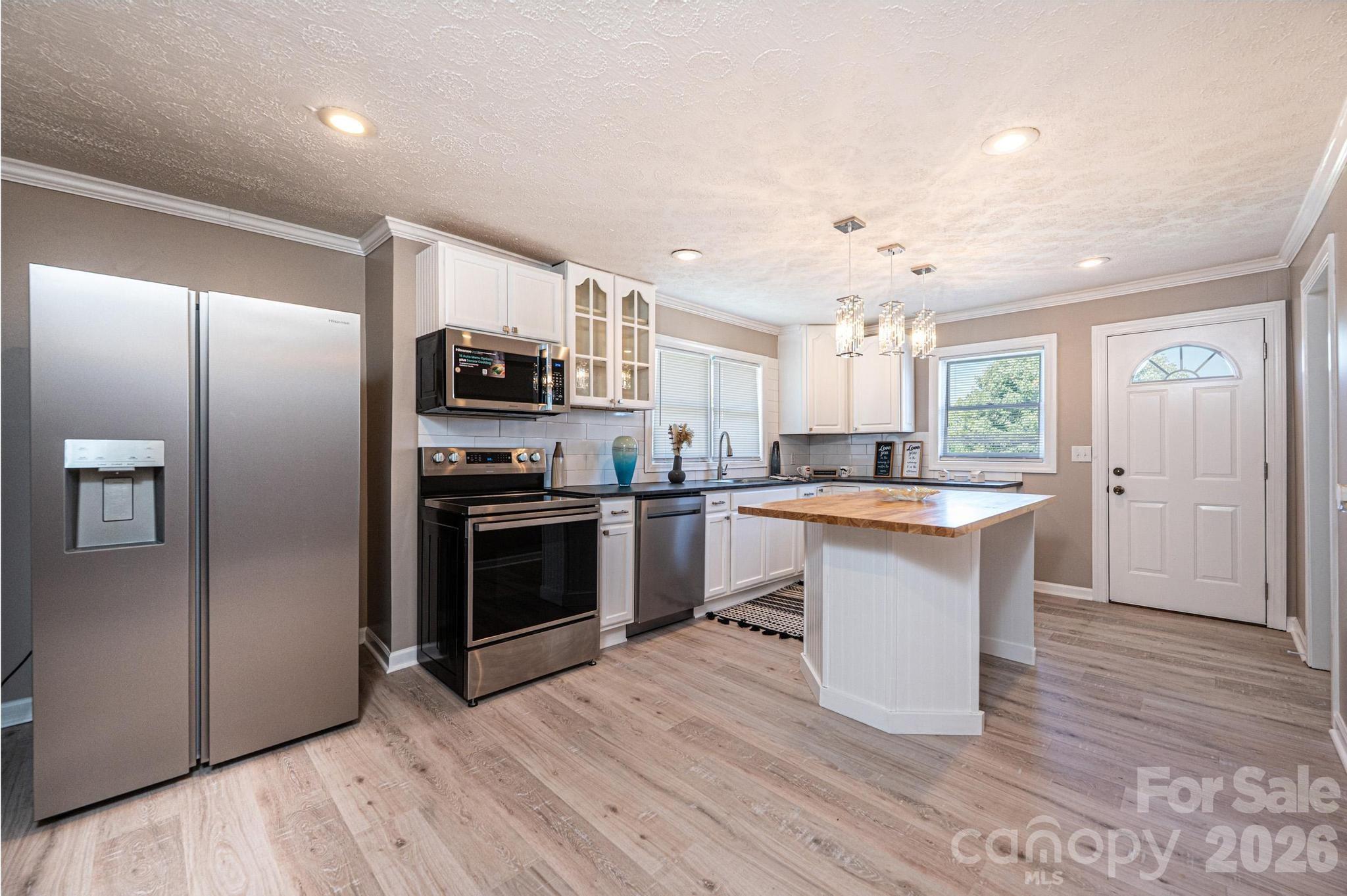 1614 College Avenue SW — Lenoir