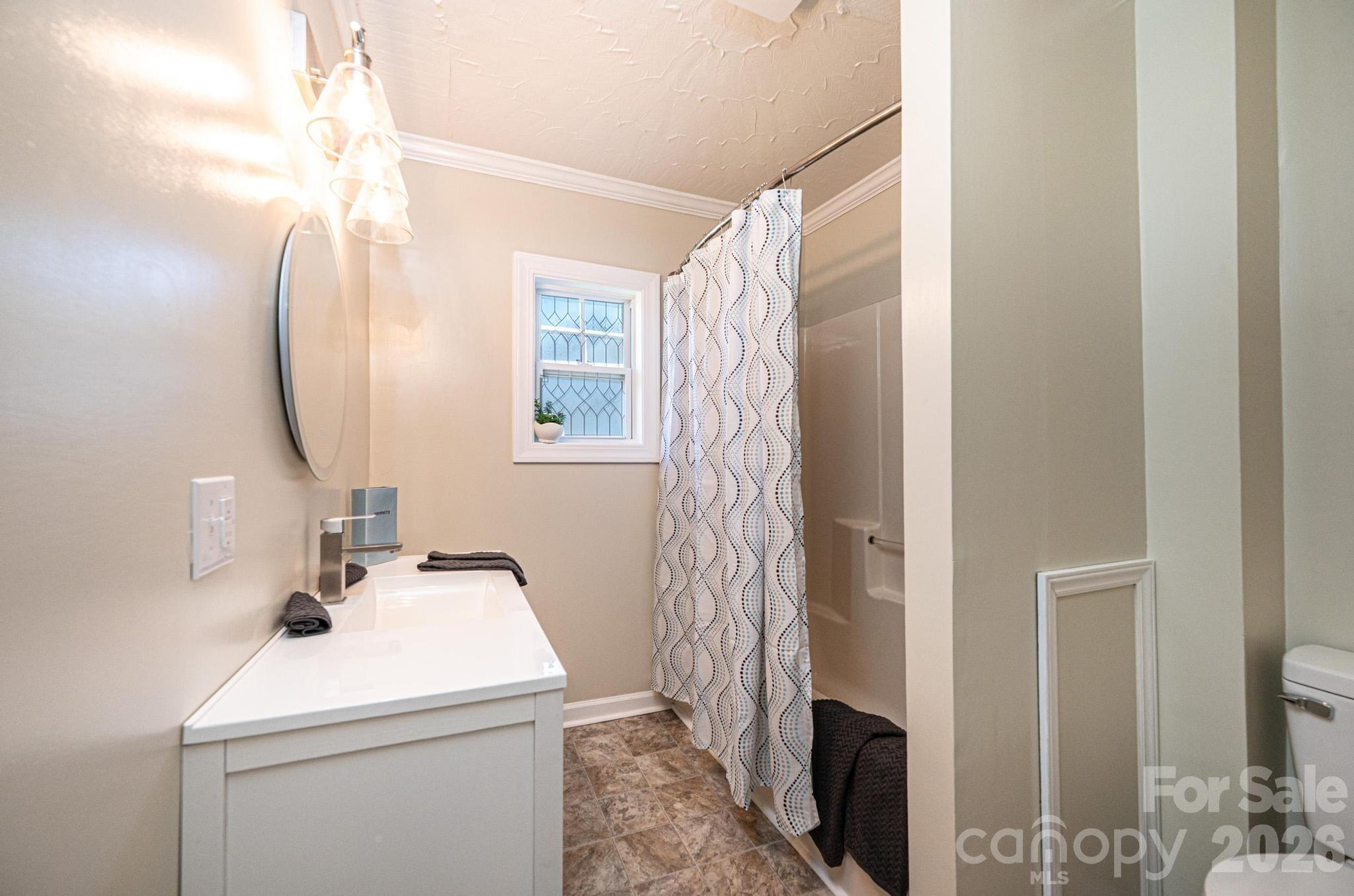 1614 College Avenue SW — Lenoir