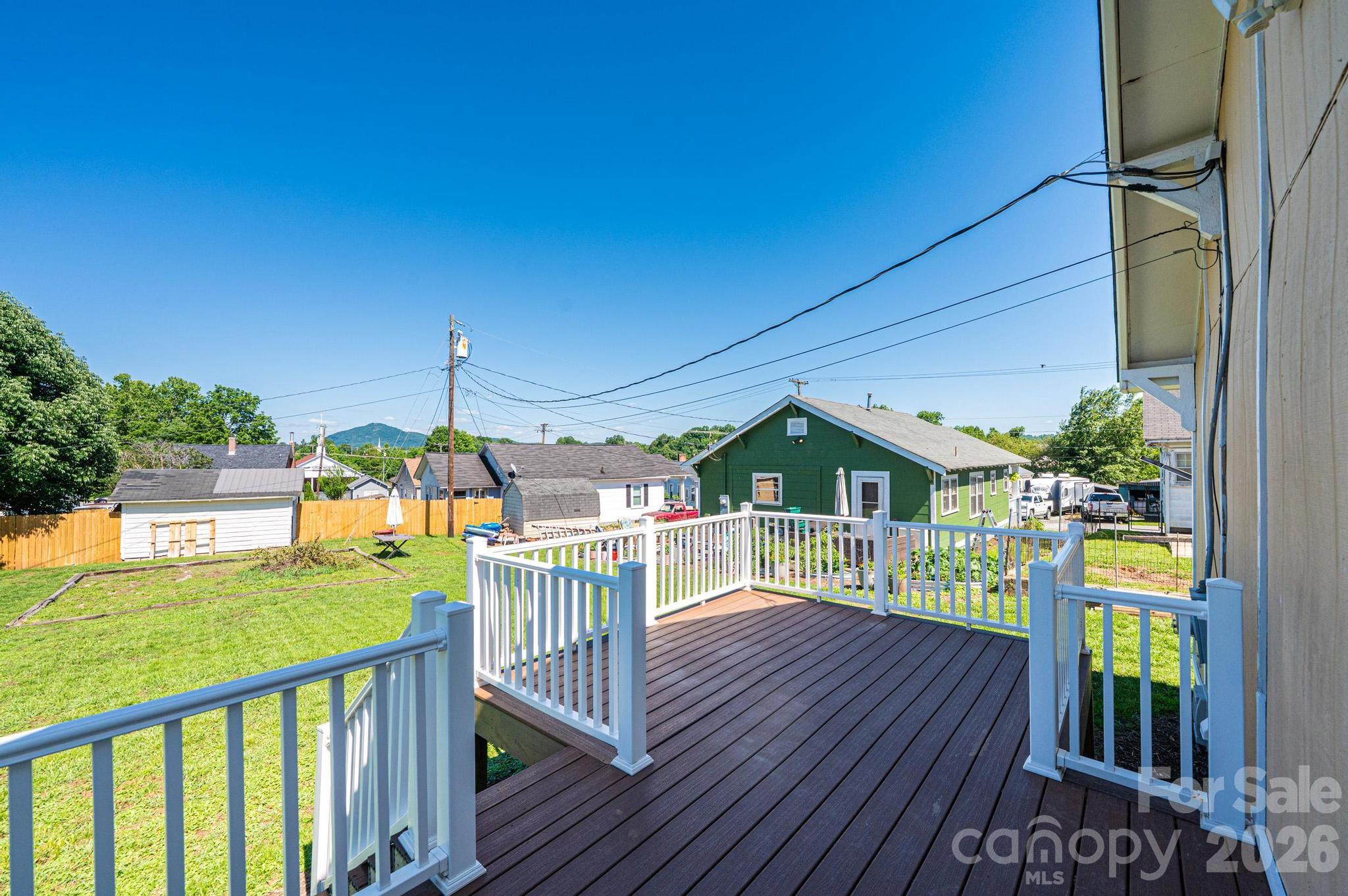 1614 College Avenue SW — Lenoir