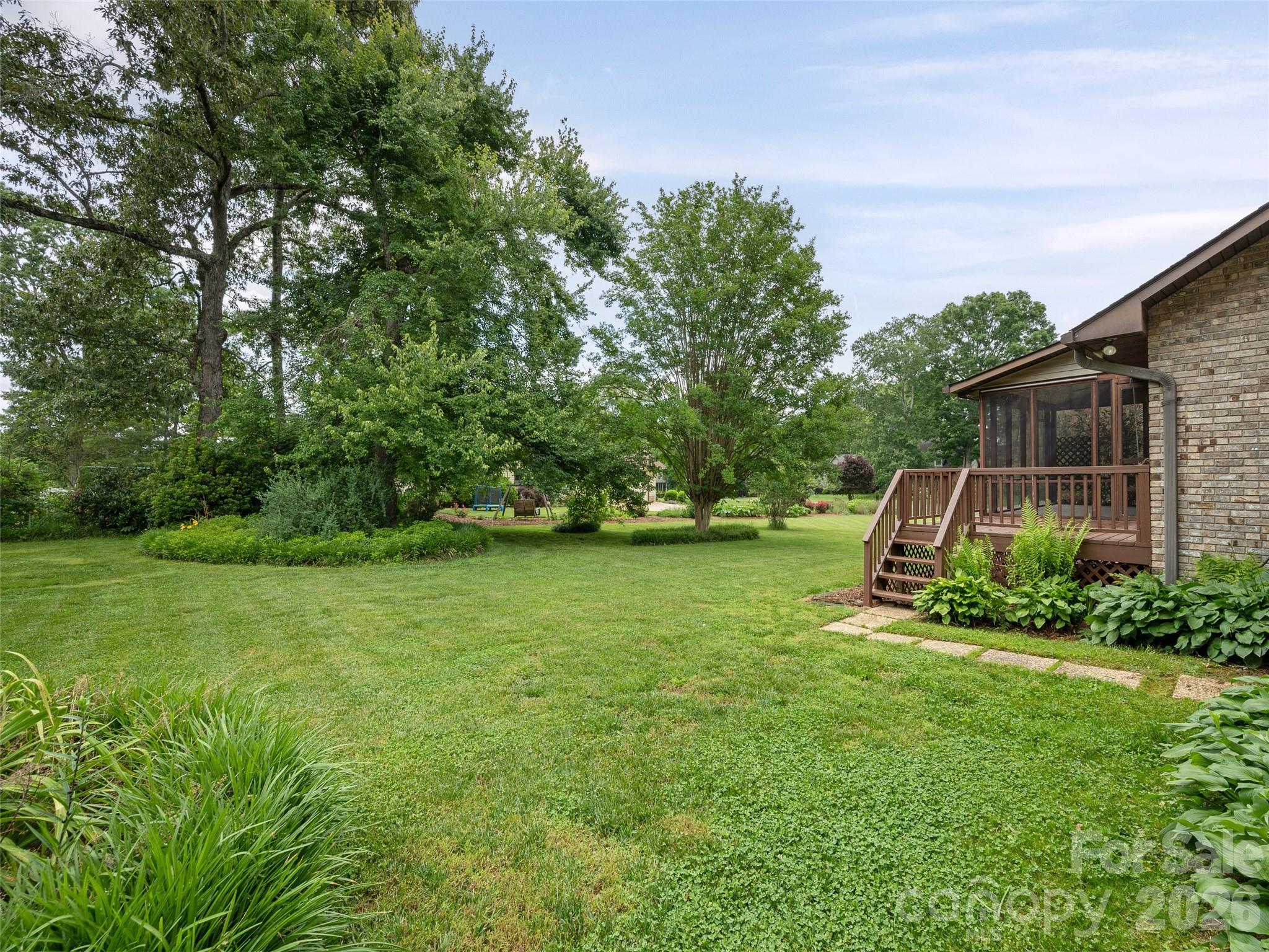 2 Bannerwood Drive — Horse Shoe